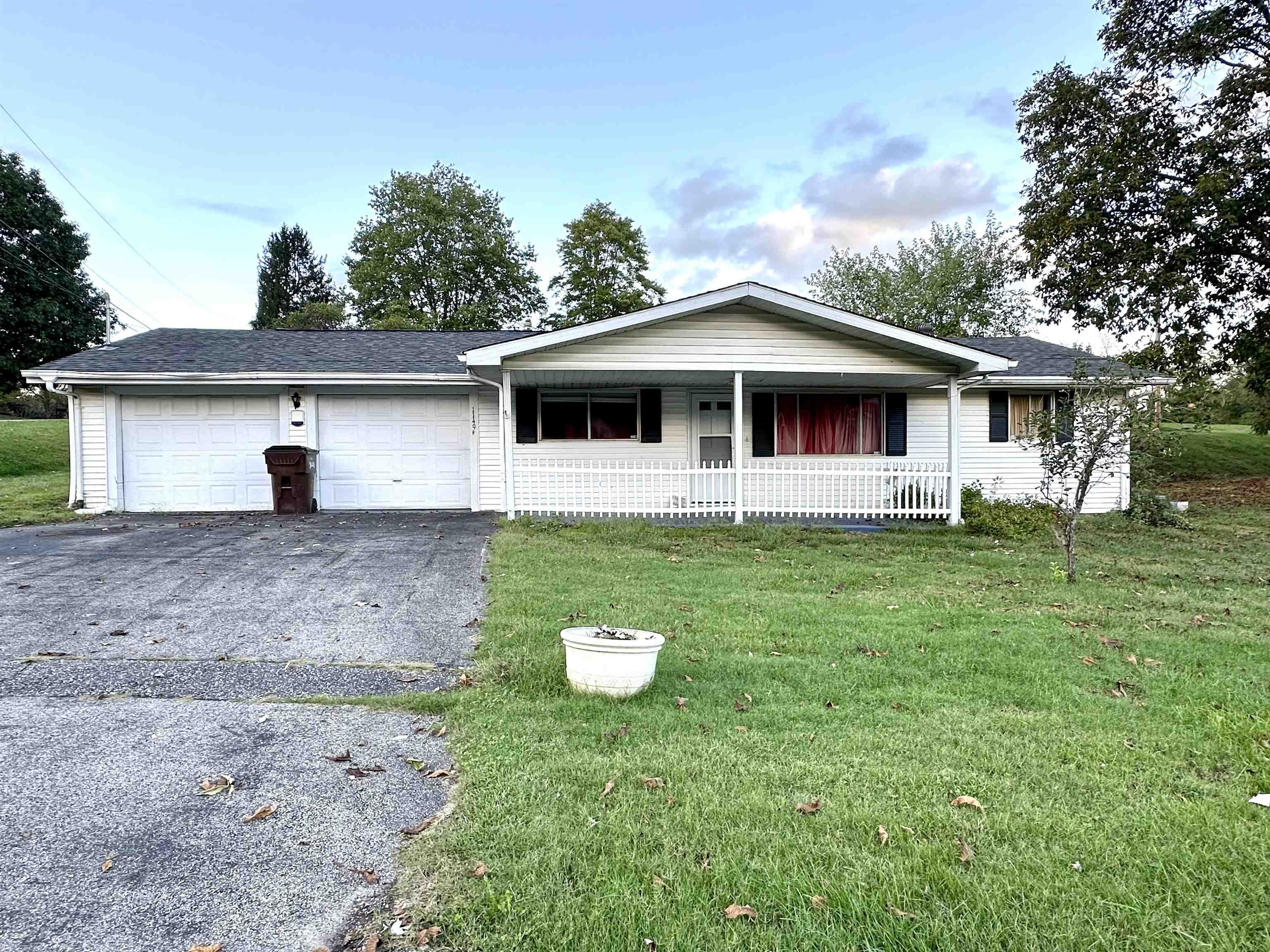 1149 W Dorcliff Heights