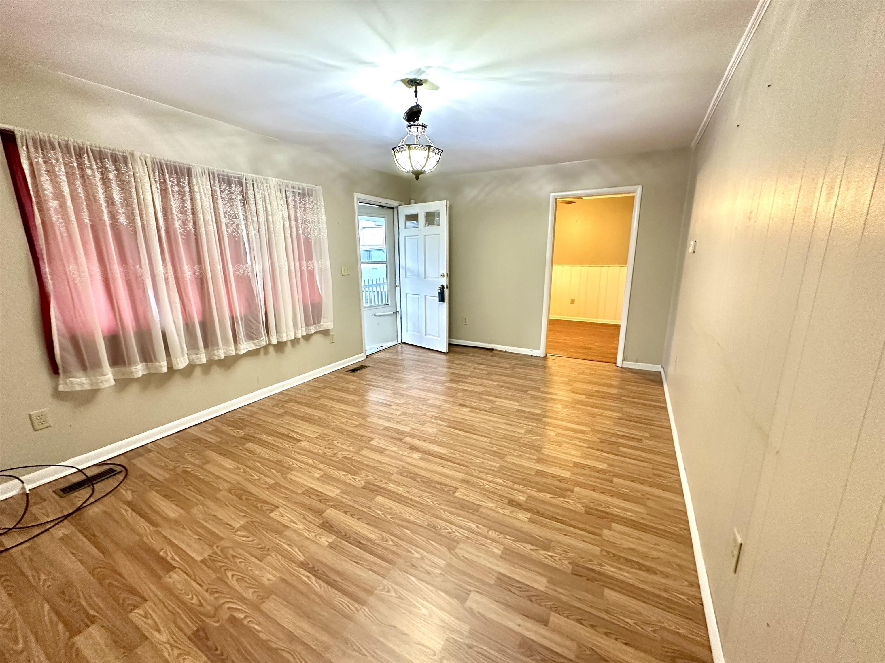 1149 W Dorcliff Heights