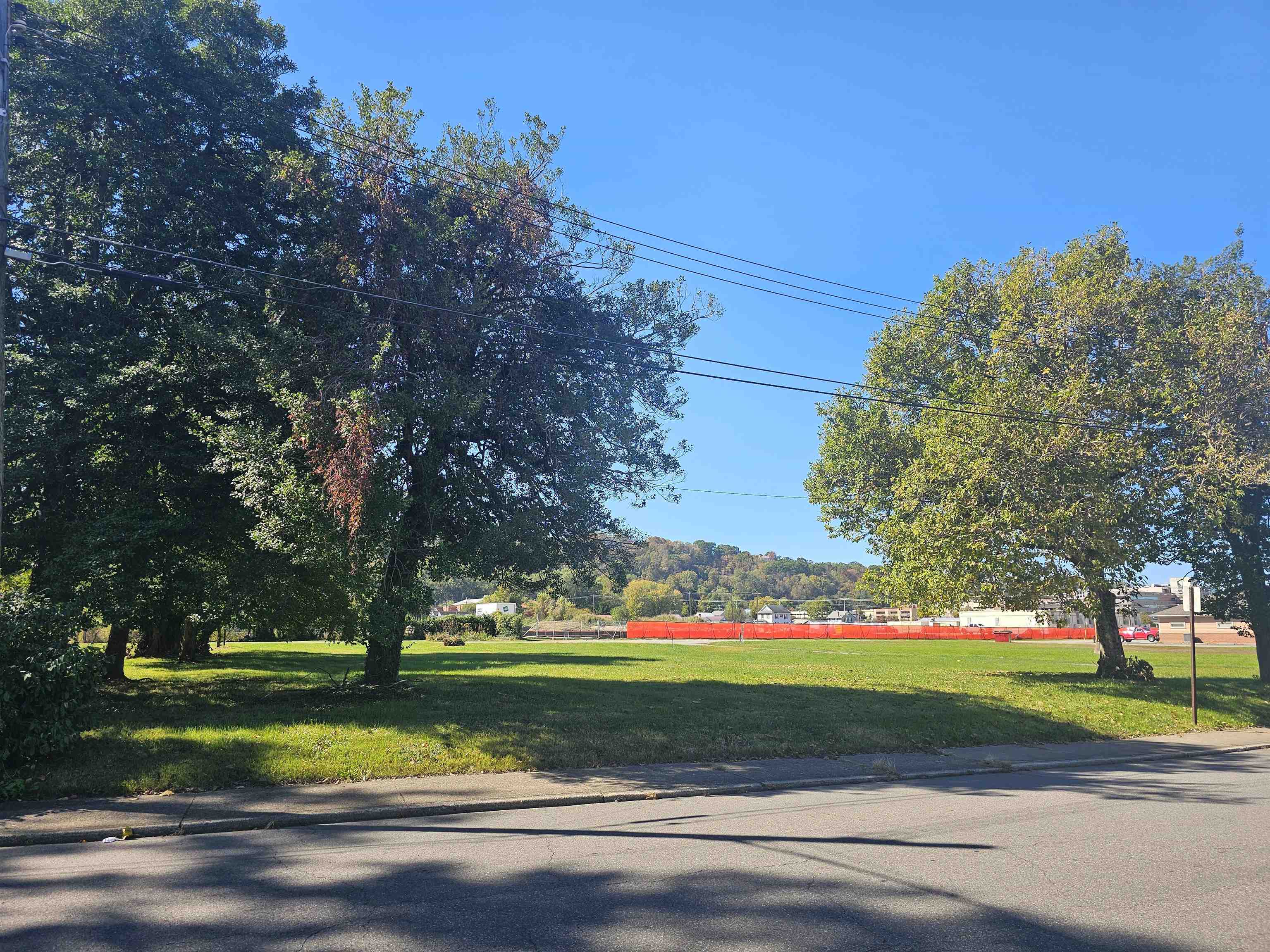 27th Block Of Carter Avenue
