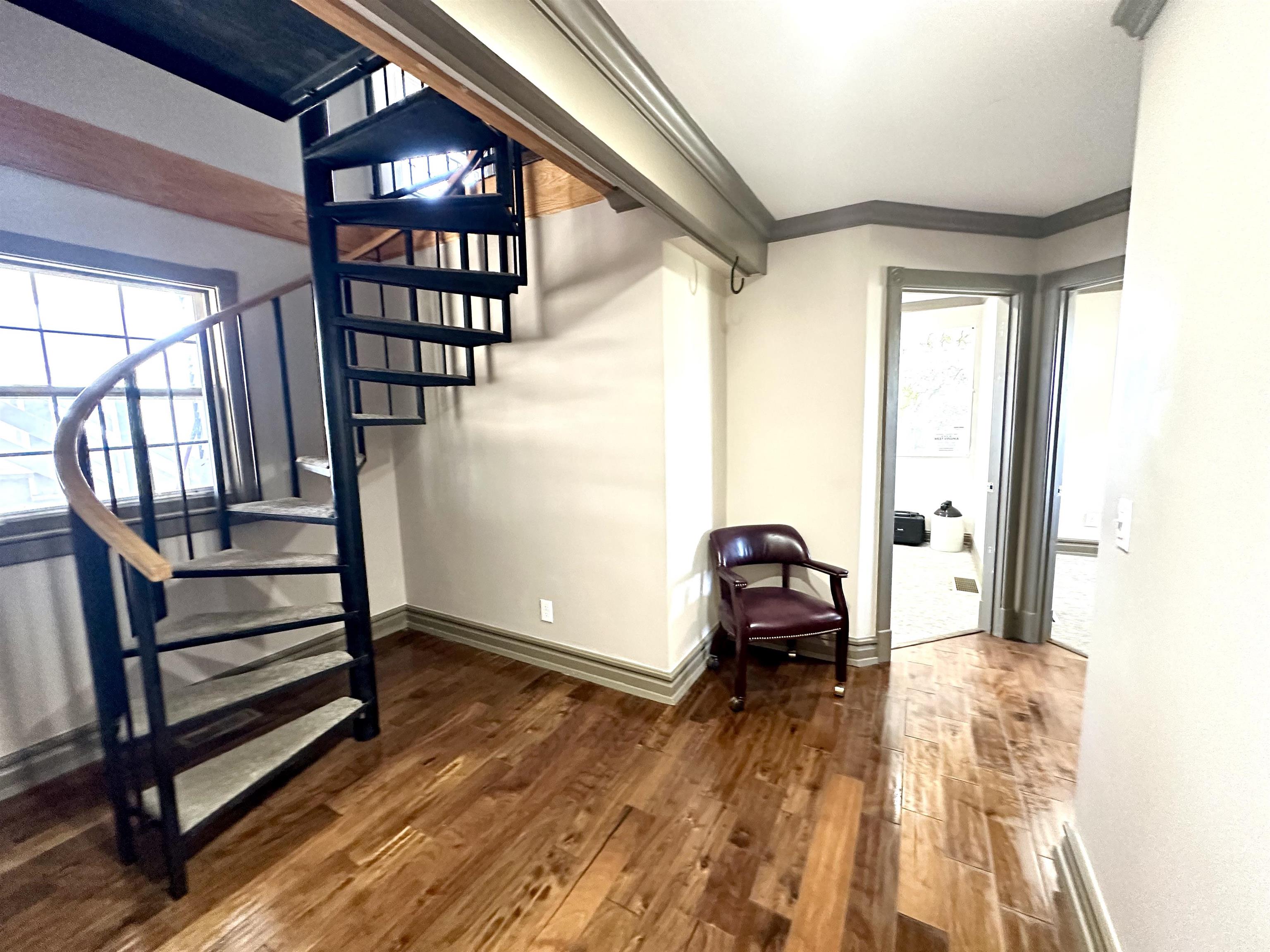 701 Winchester Avenue