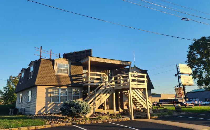 701 Winchester Avenue