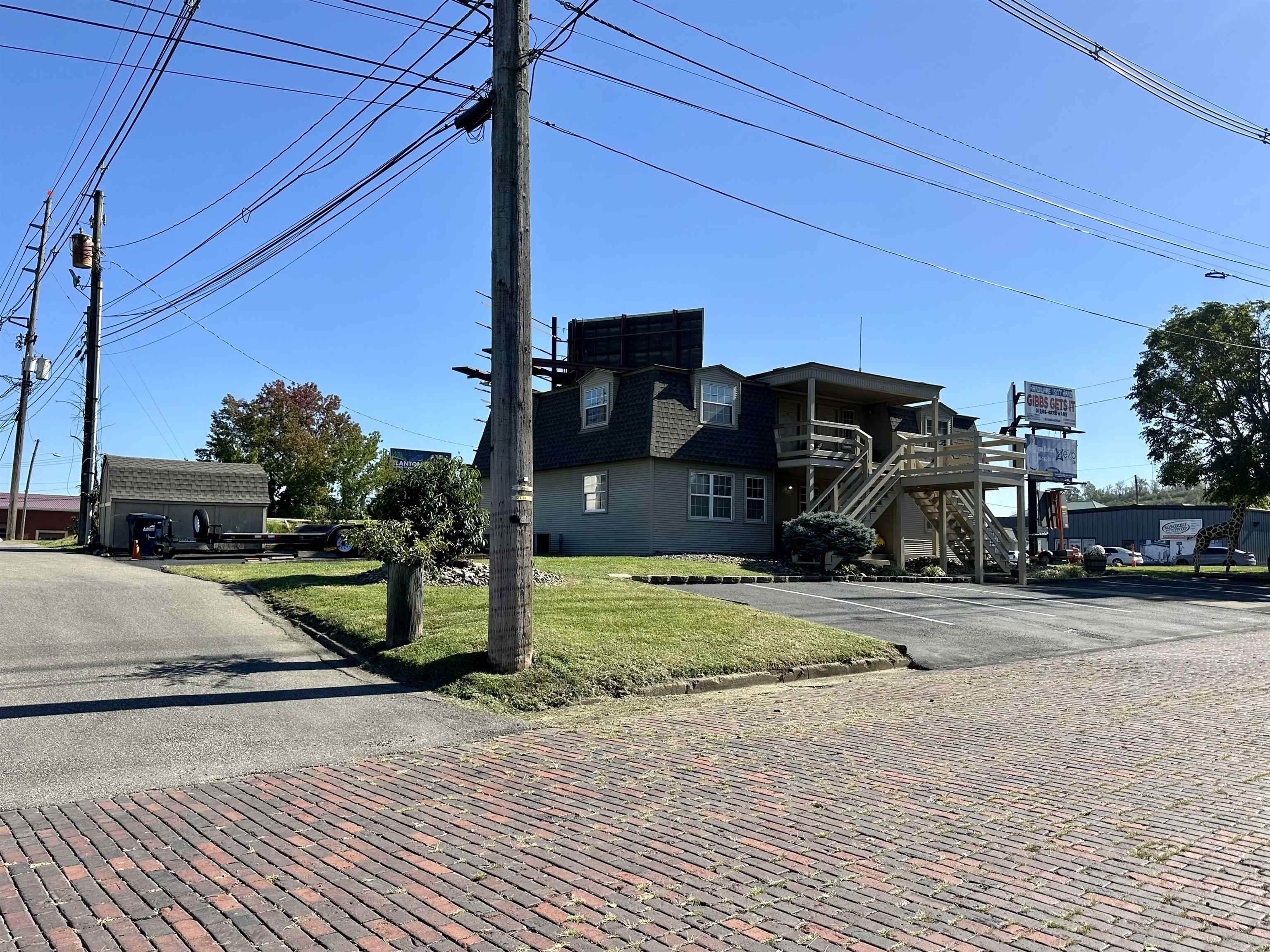 701 Winchester Avenue