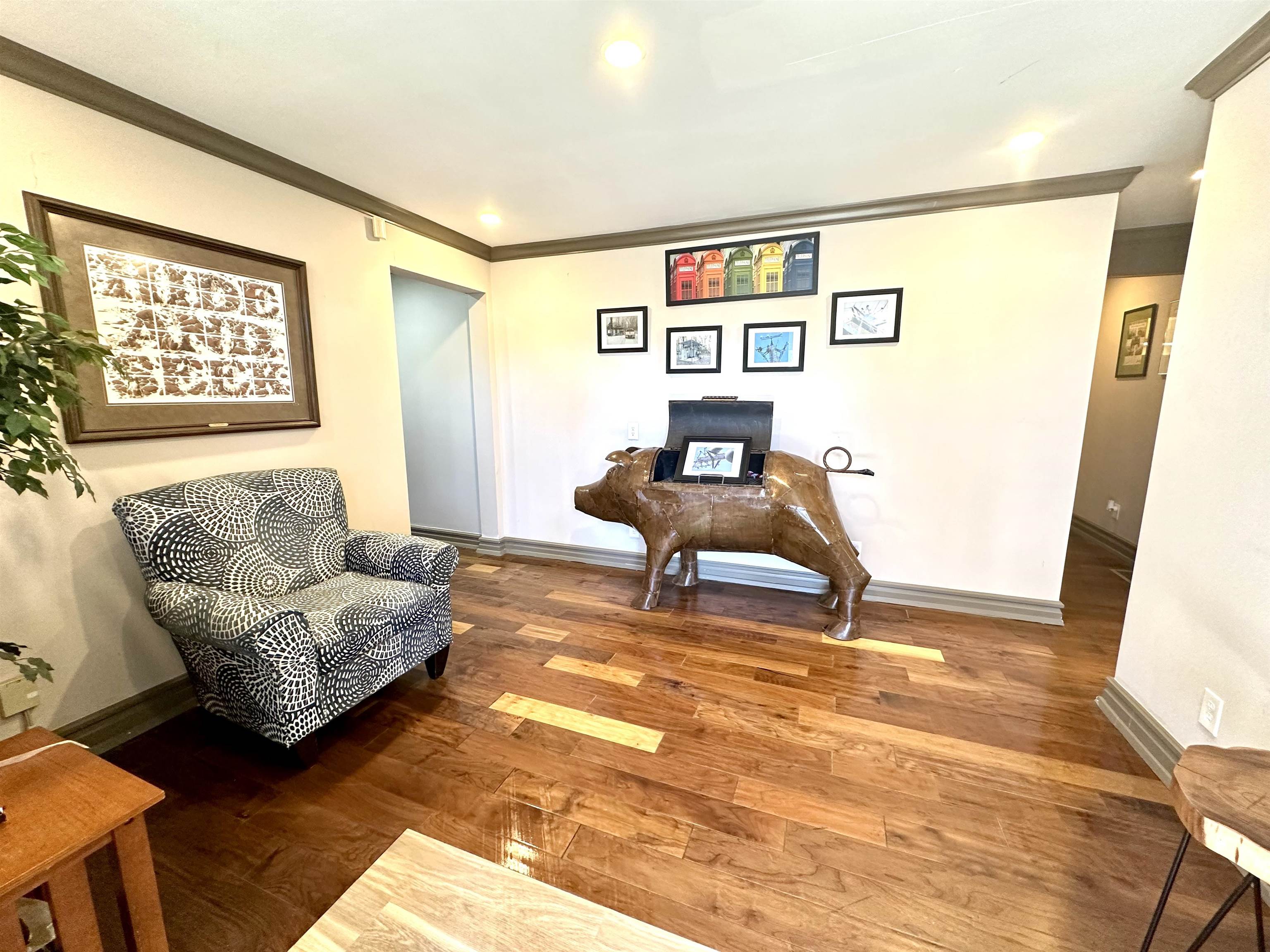 701 Winchester Avenue