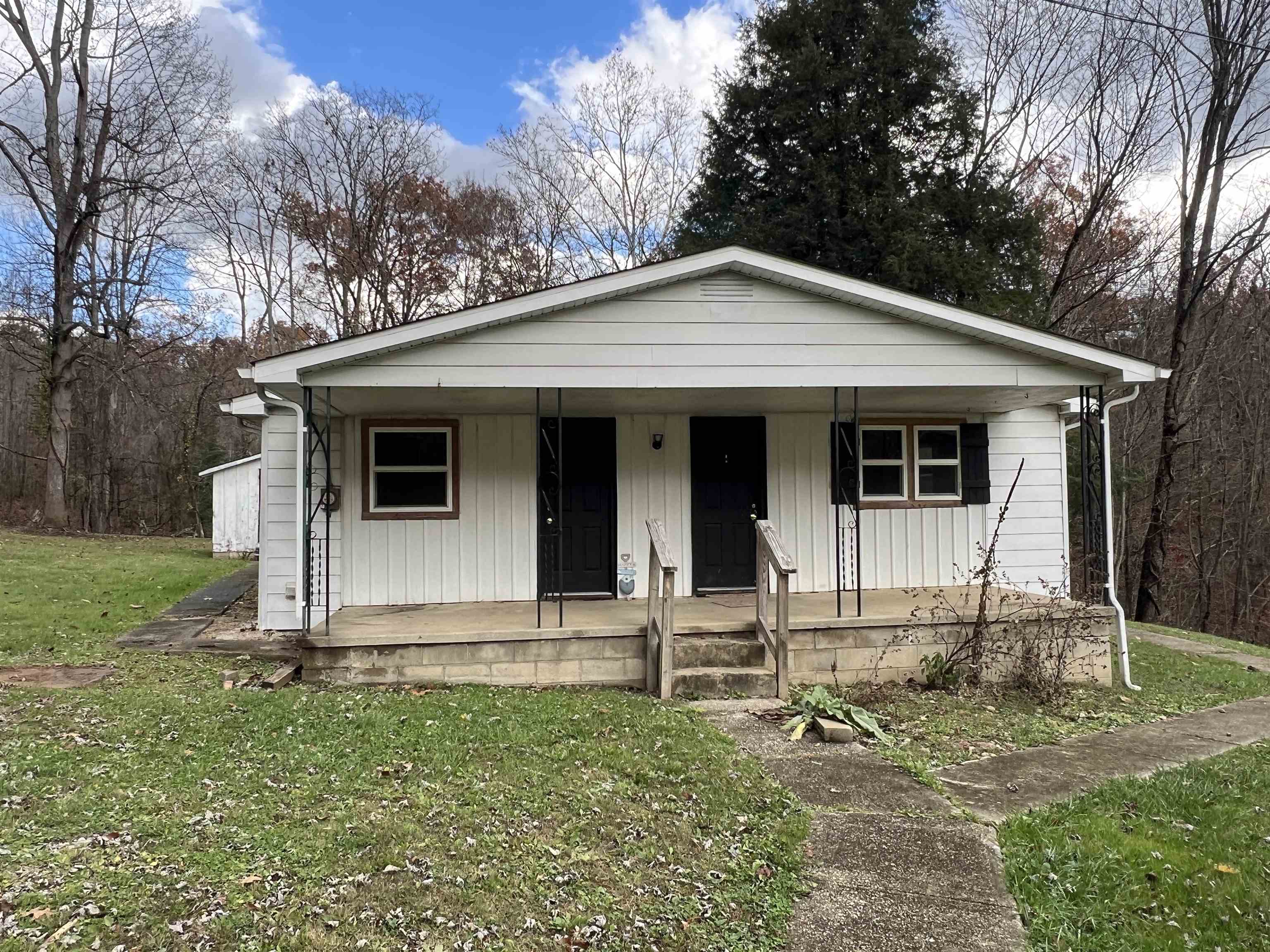670 Stuart Lane