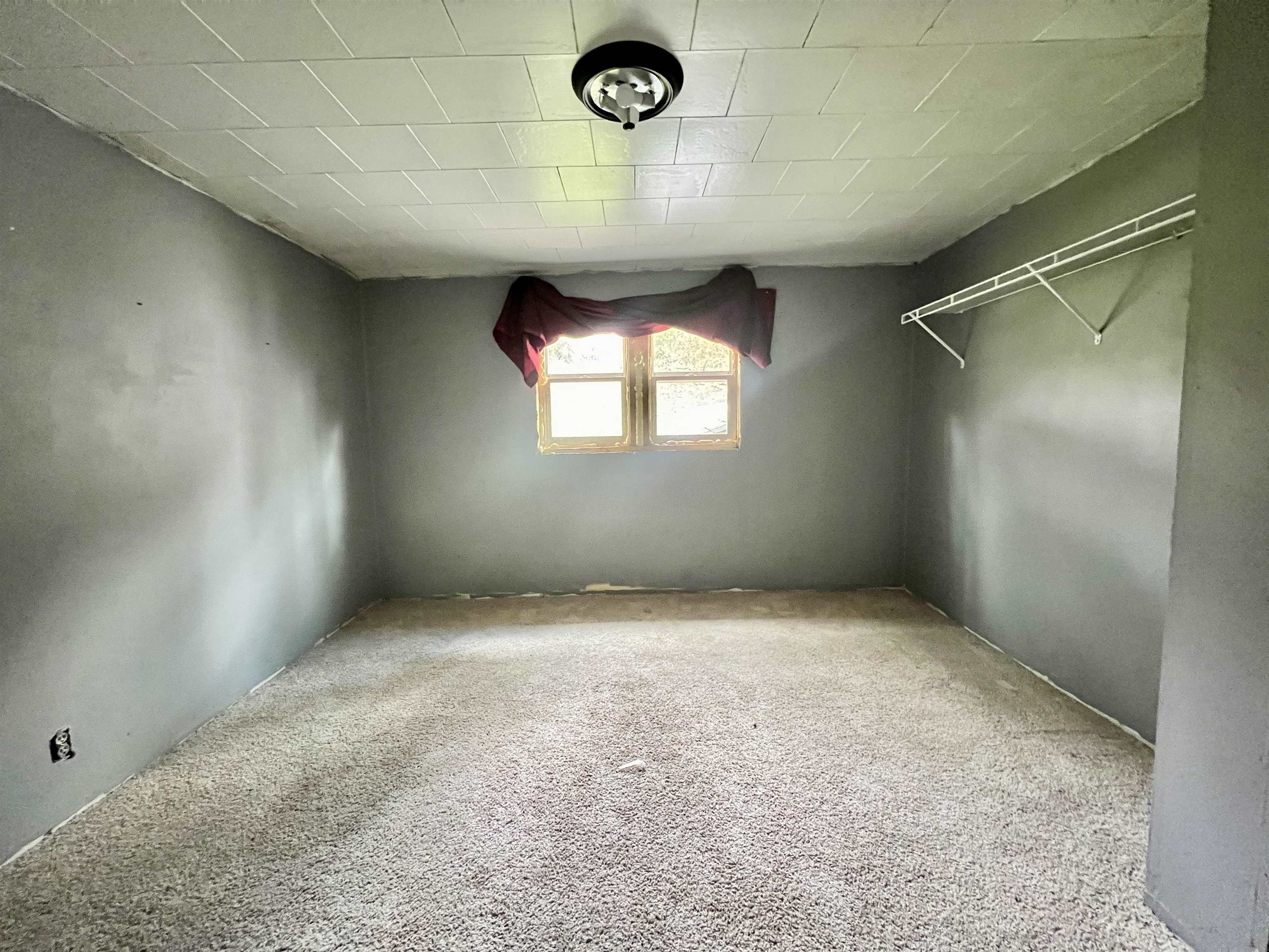 670 Stuart Lane