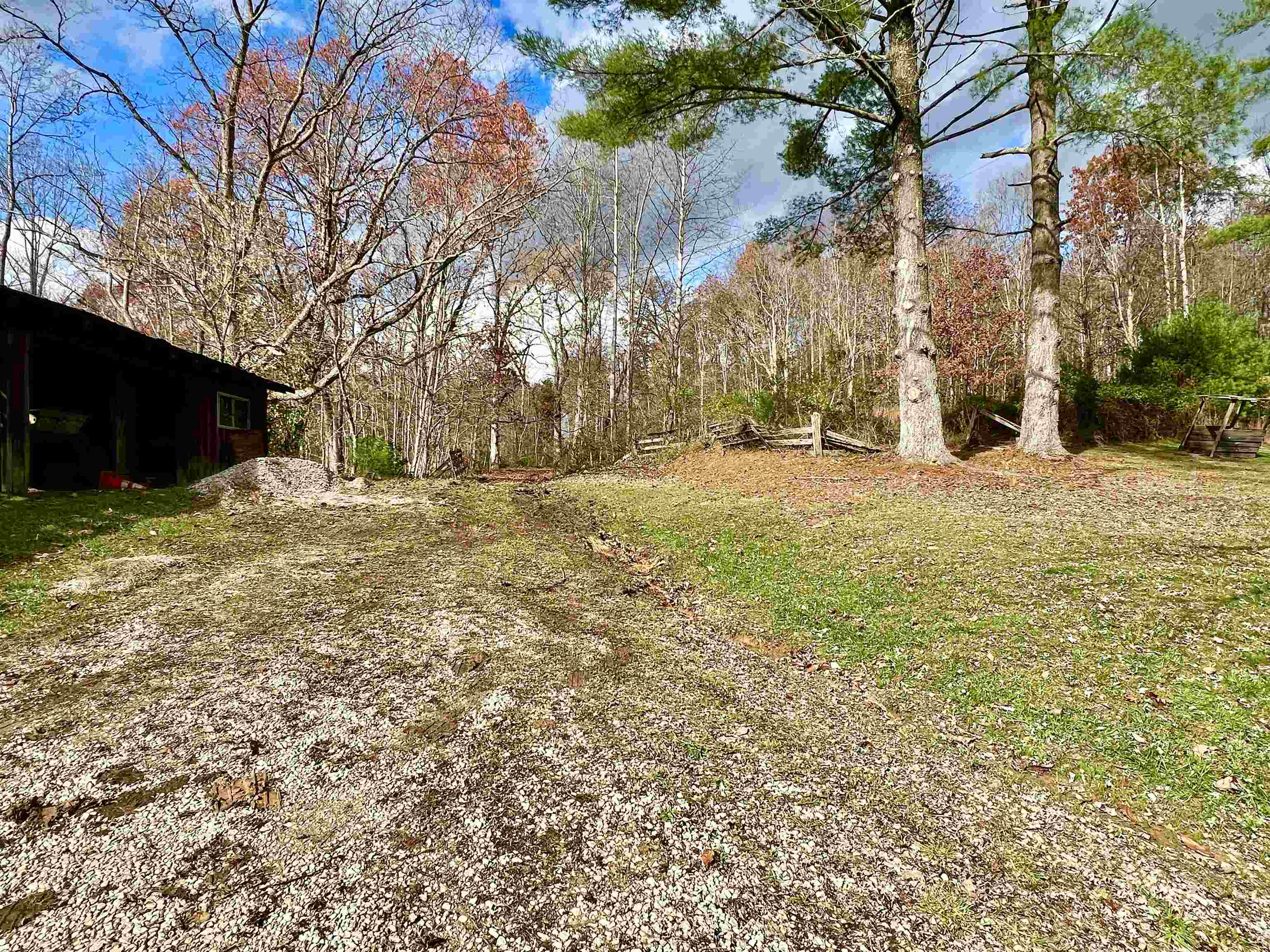 670 Stuart Lane