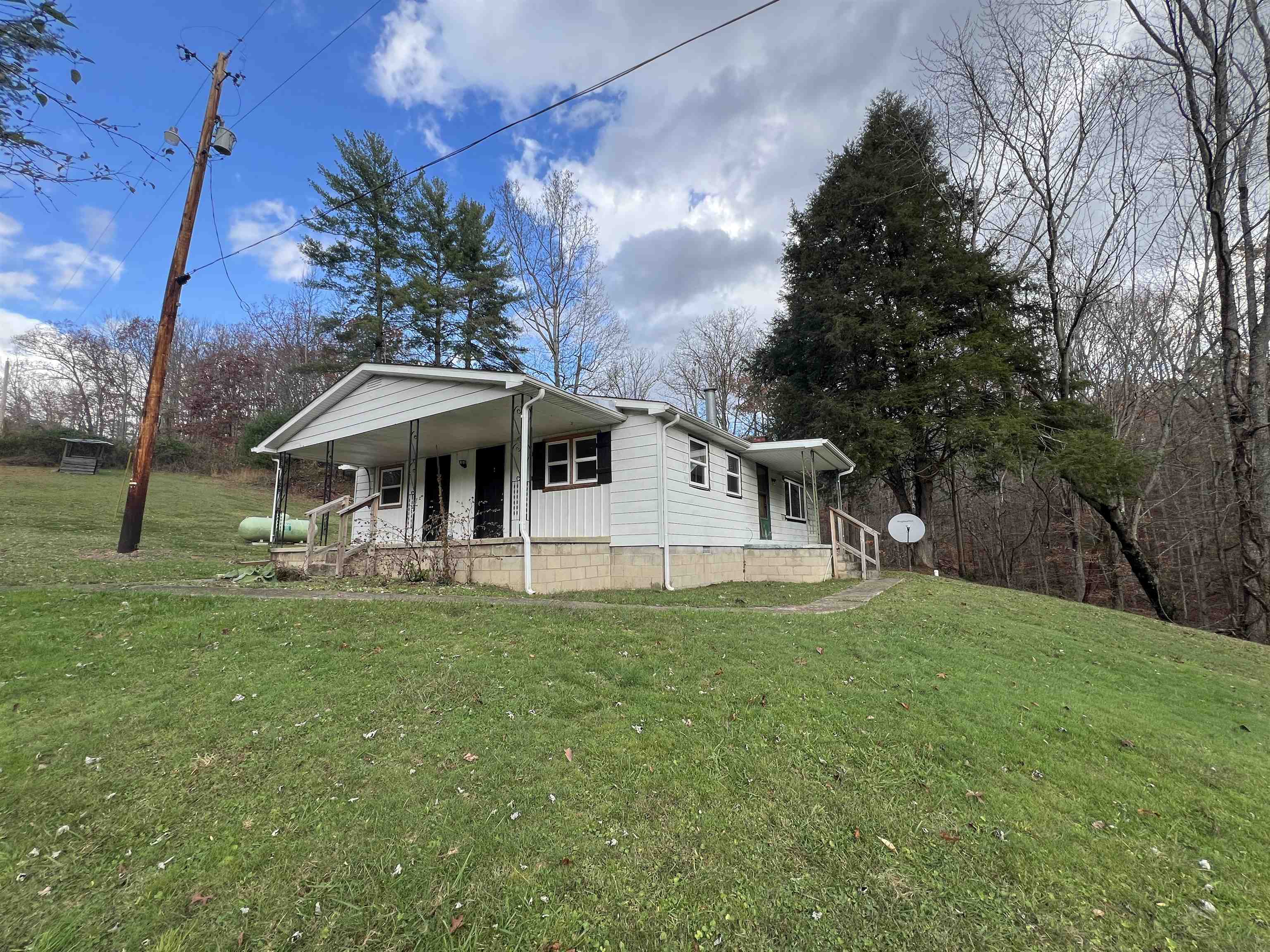 670 Stuart Lane