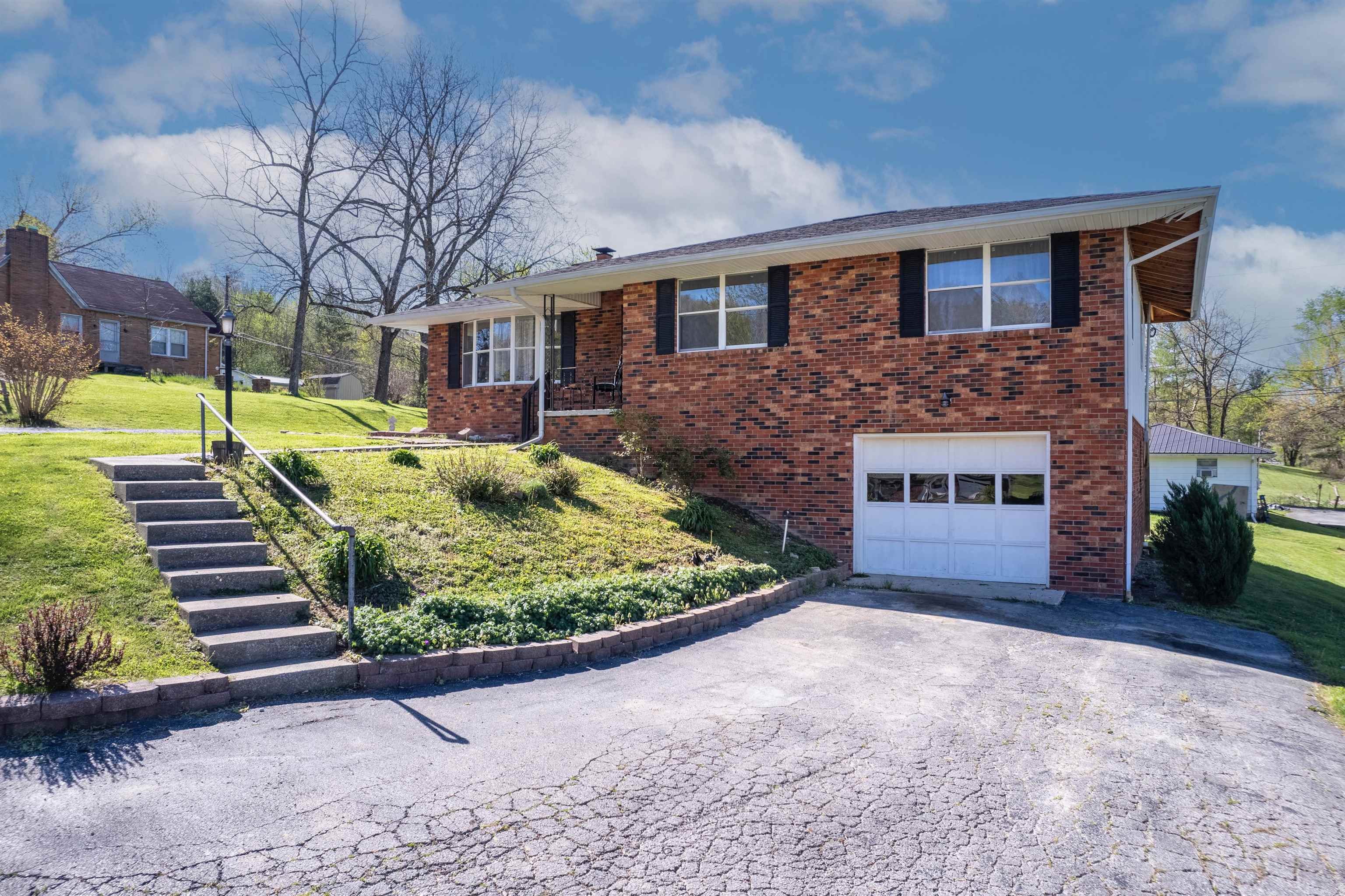 709 Circle Drive