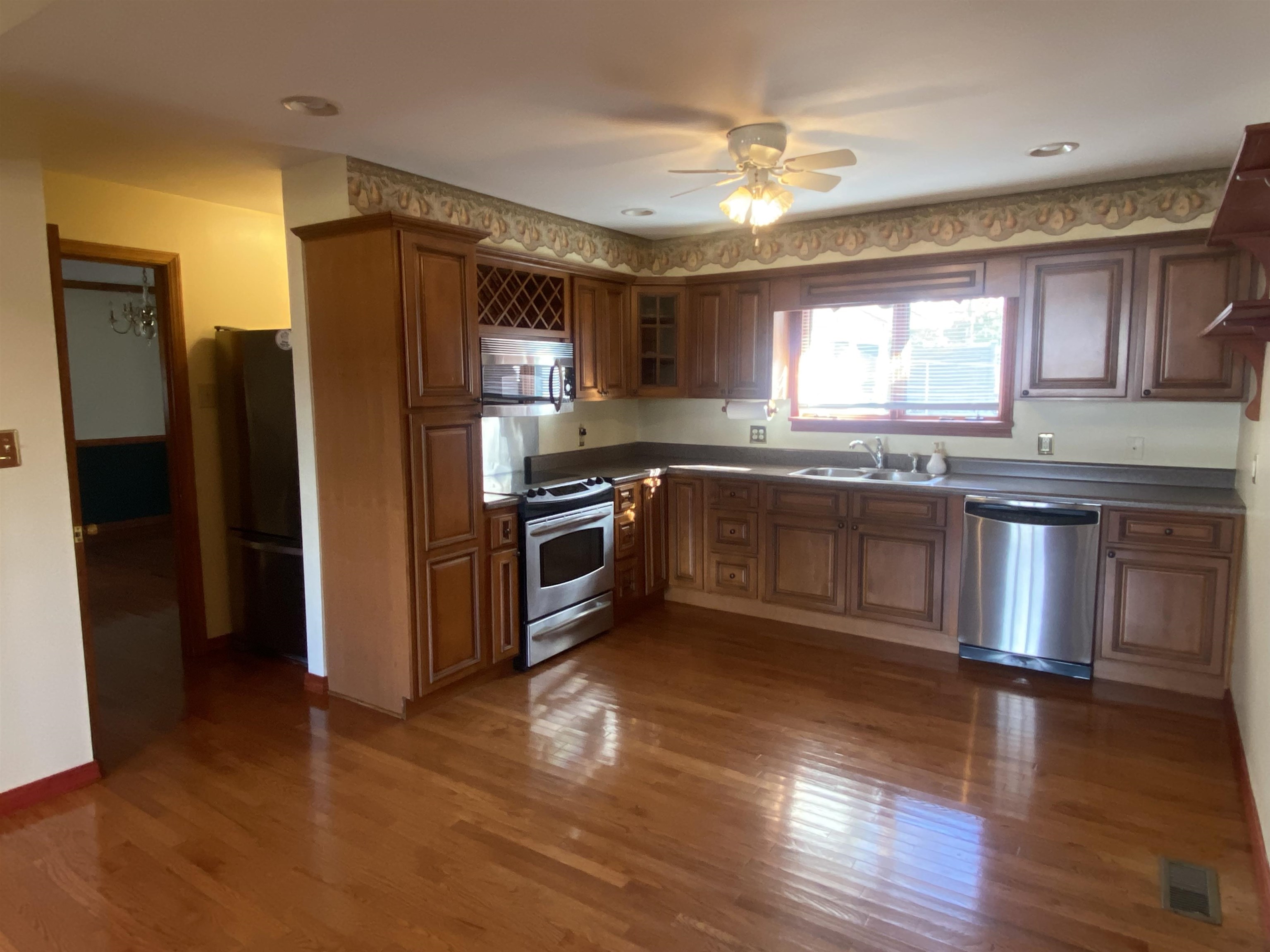 1908 Weymouth Drive