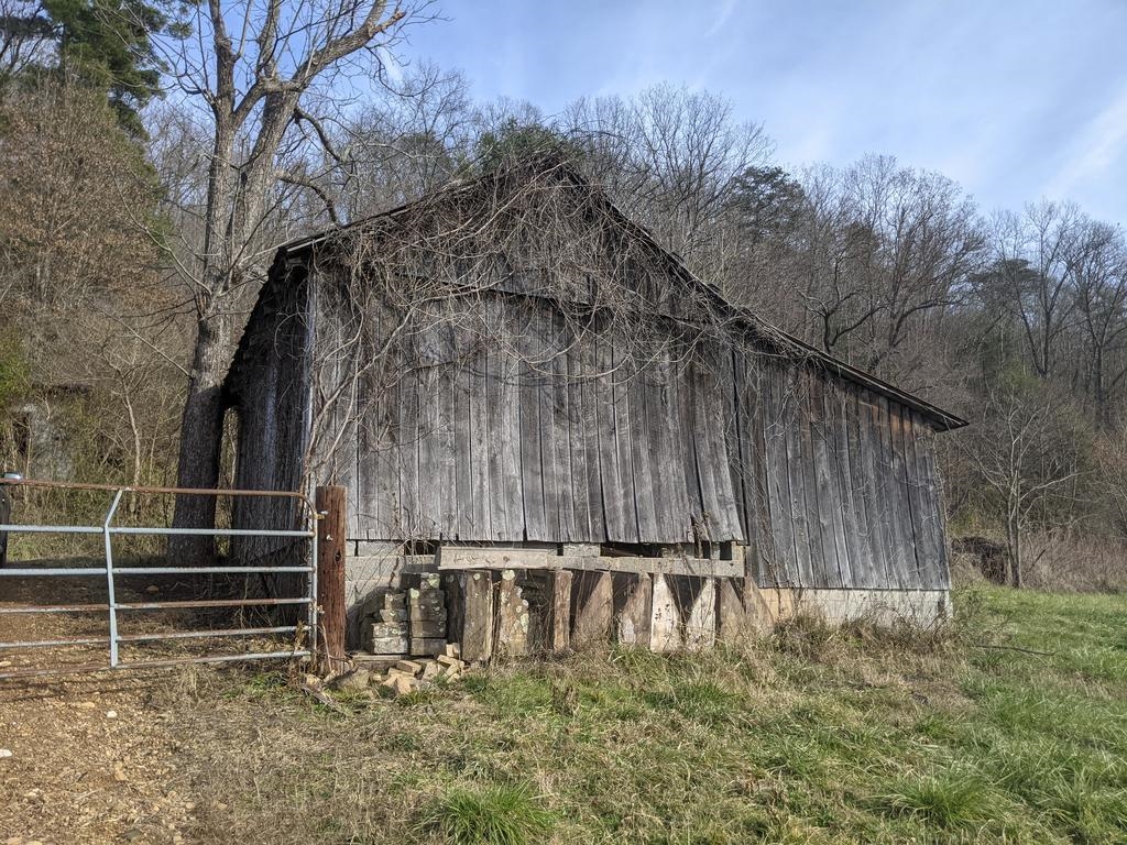 7622 E Tygart