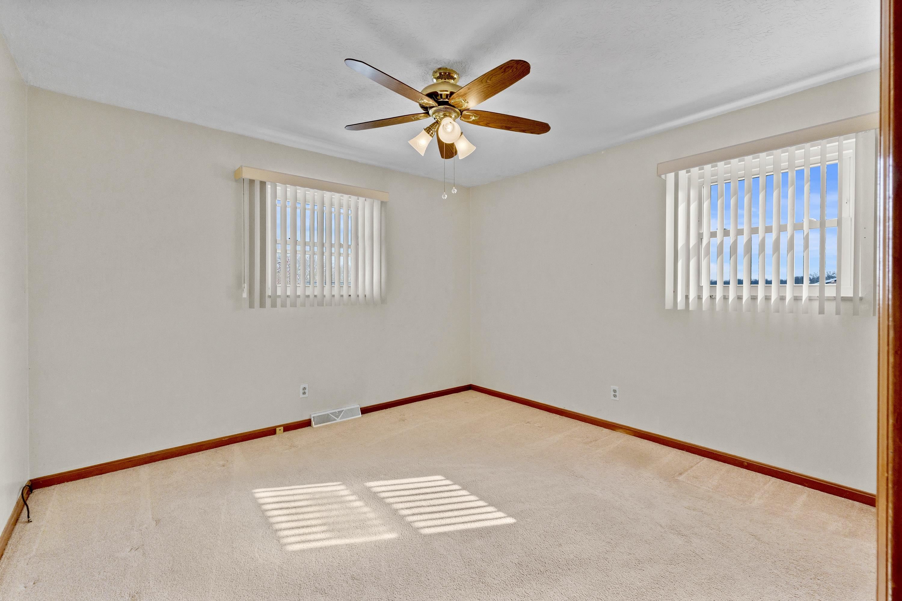 3704 Greenbrier Road
