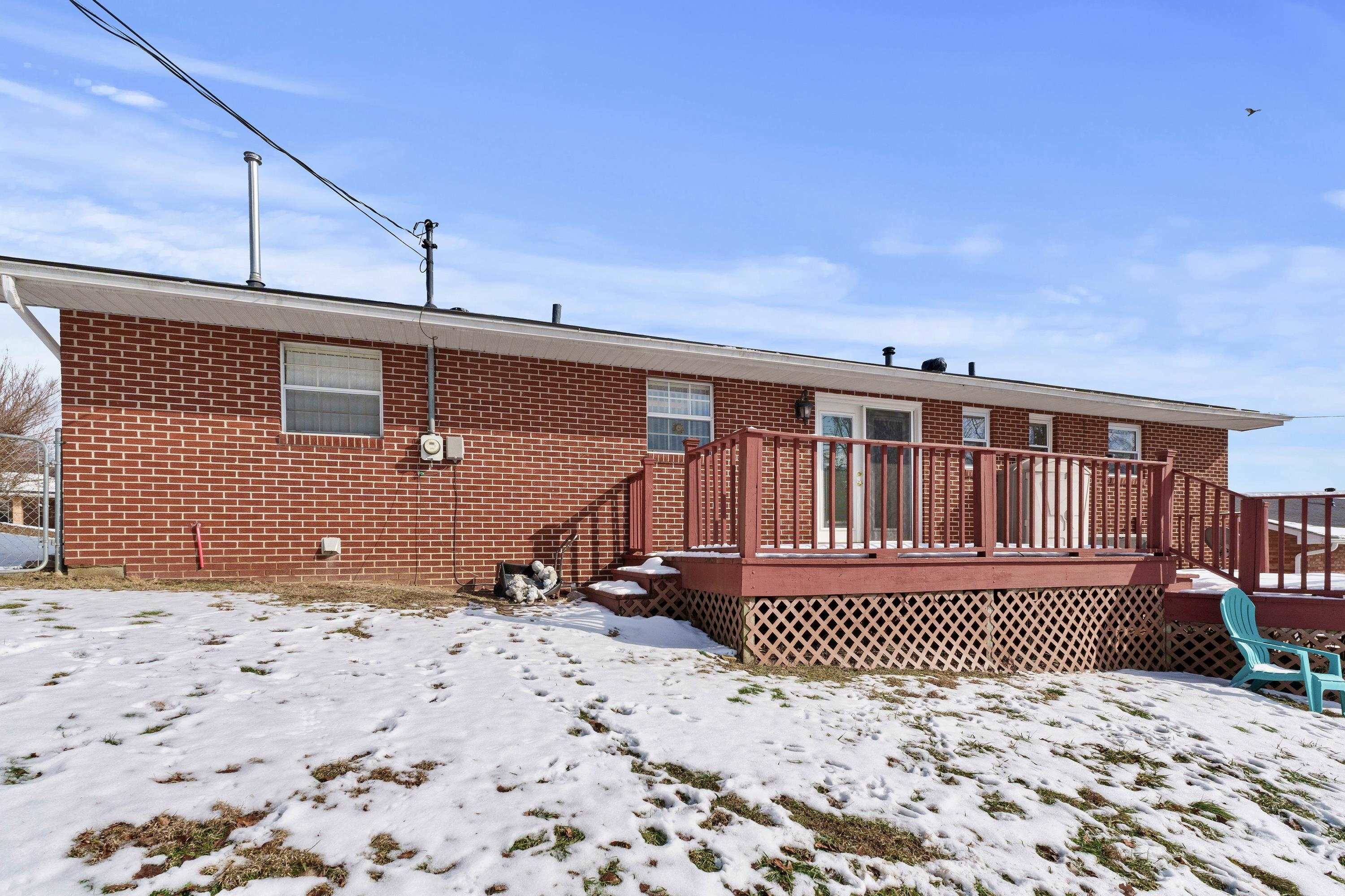 3704 Greenbrier Road