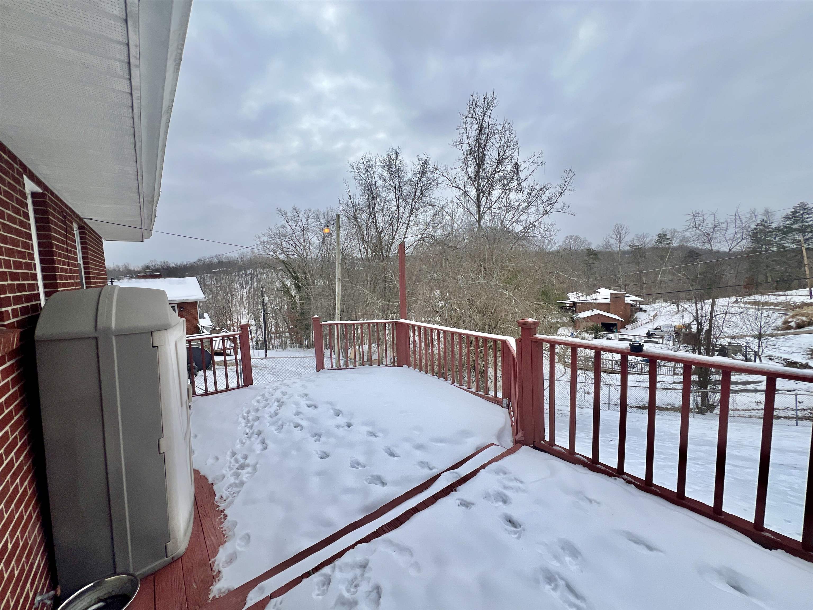 3704 Greenbrier Road