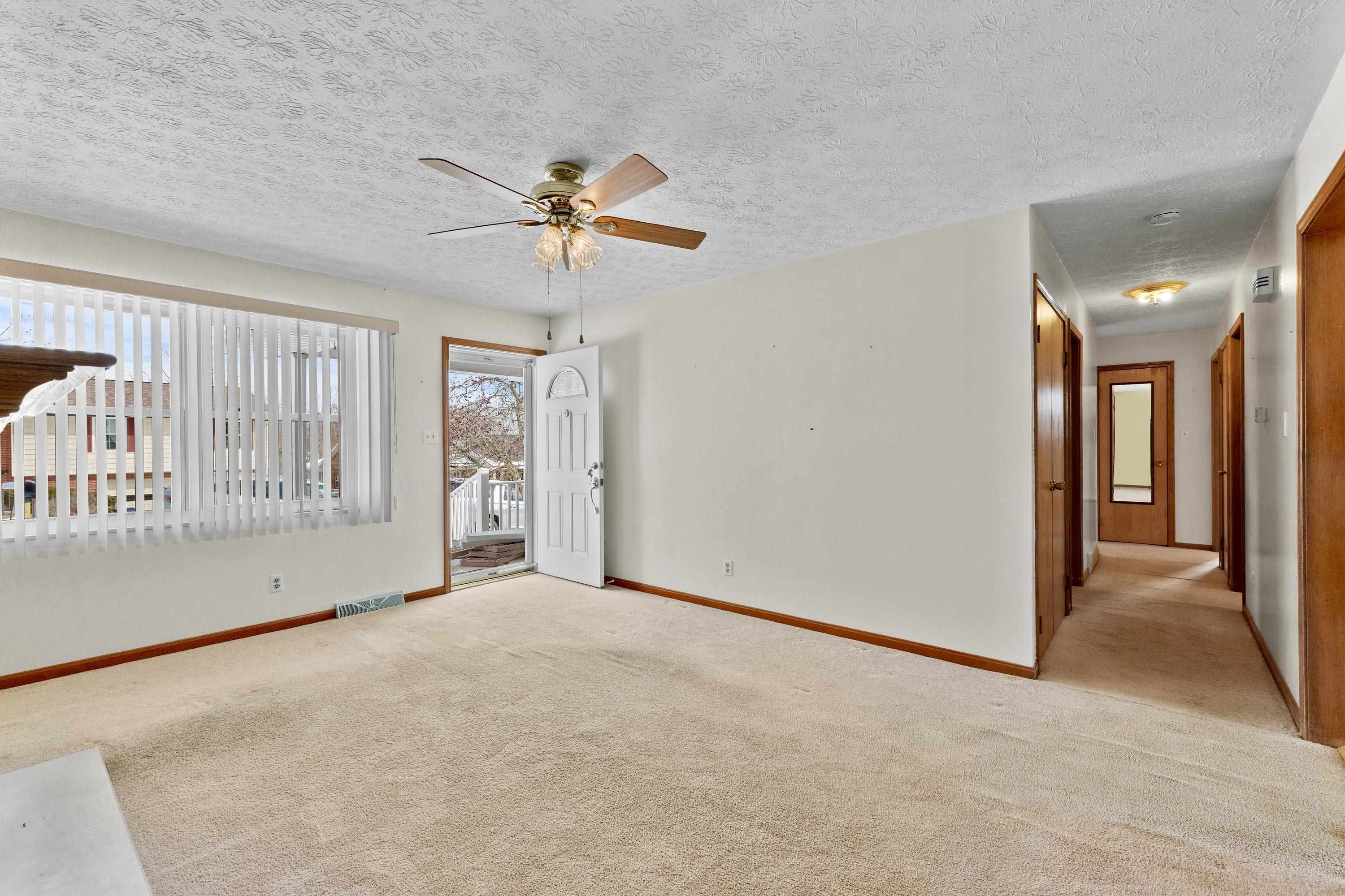 3704 Greenbrier Road