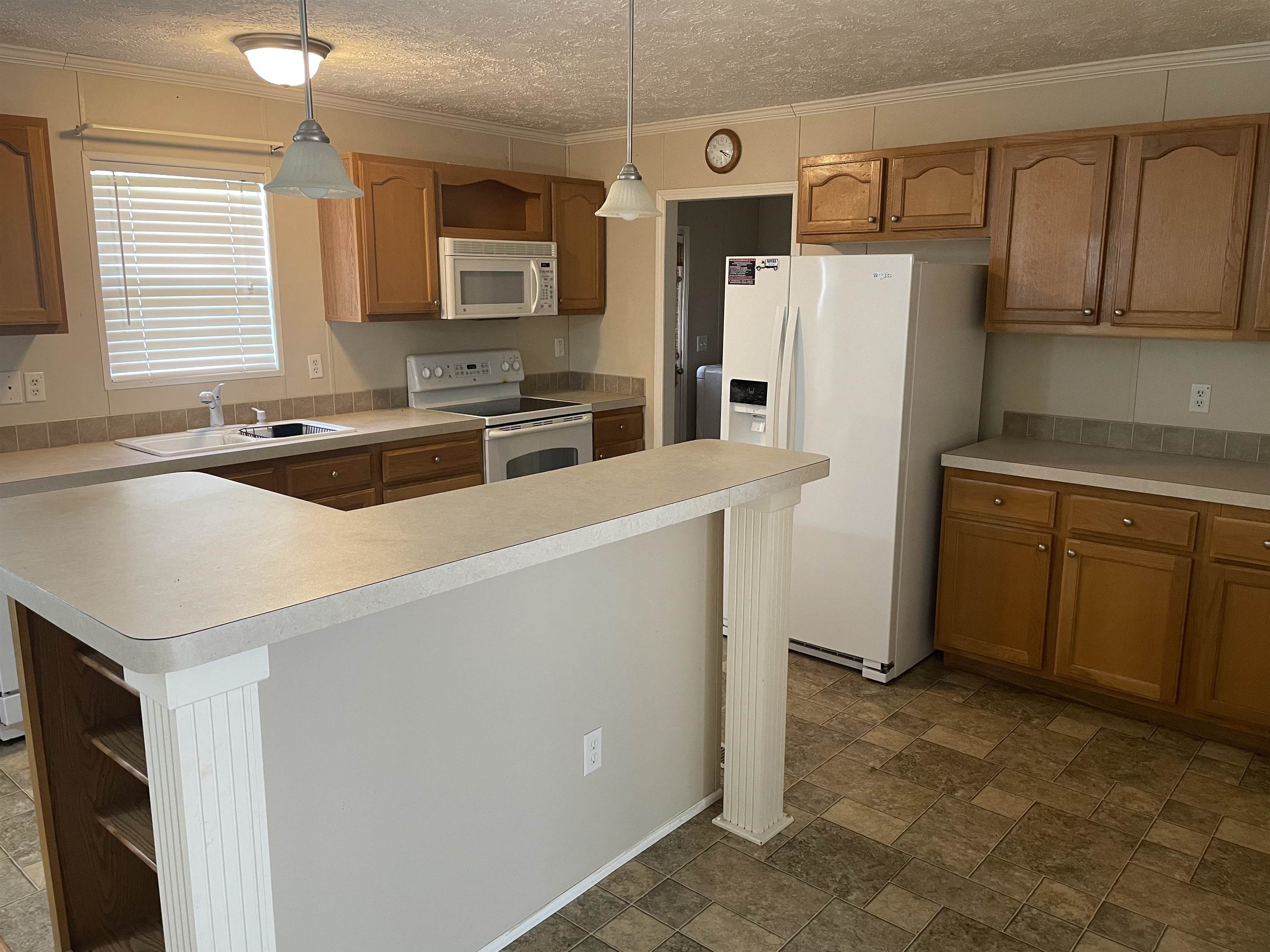 985 Parker Hollow