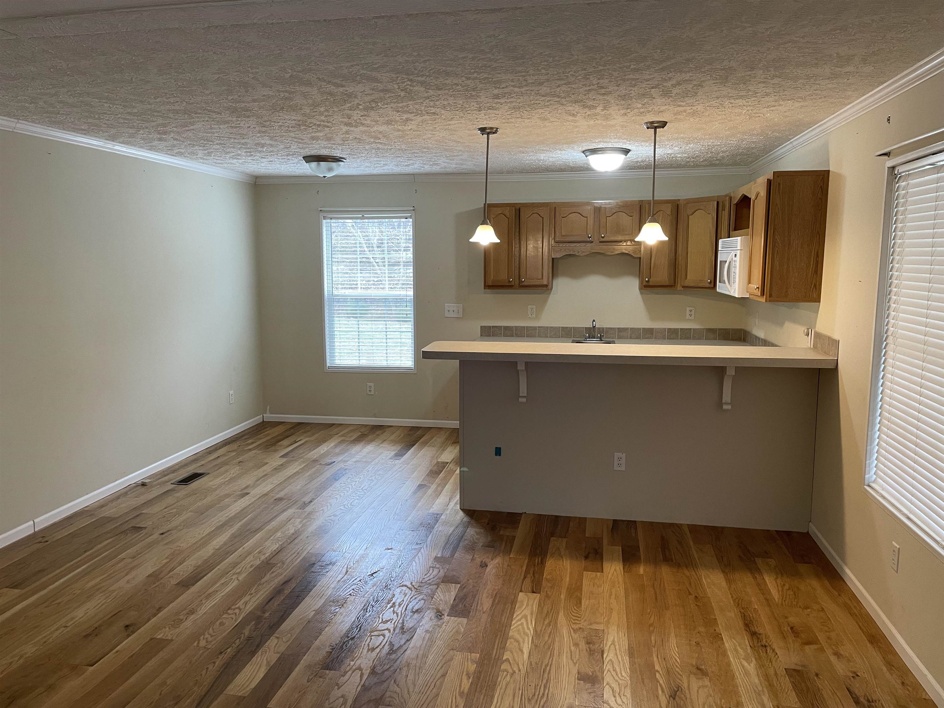 985 Parker Hollow