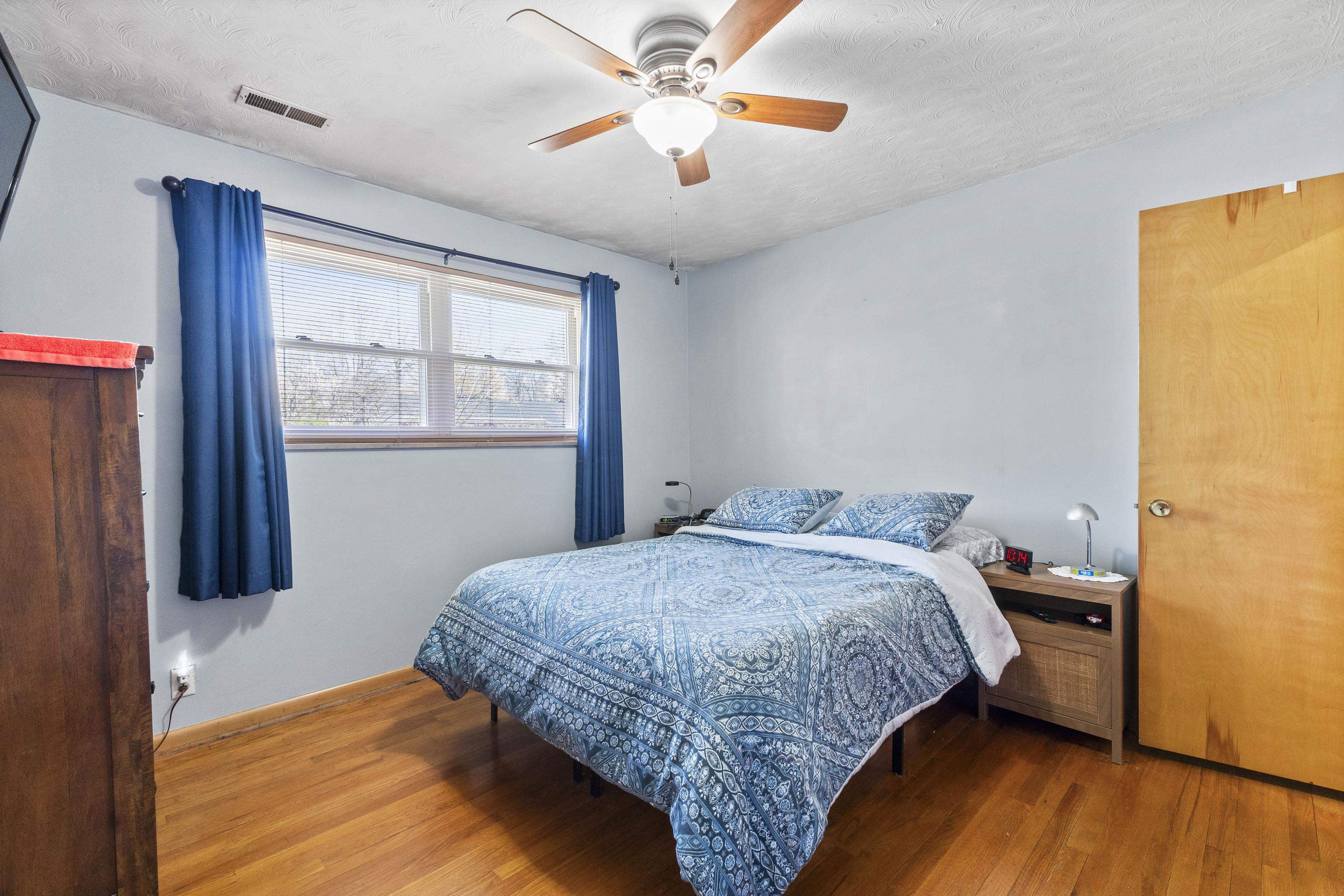 1114 James Court