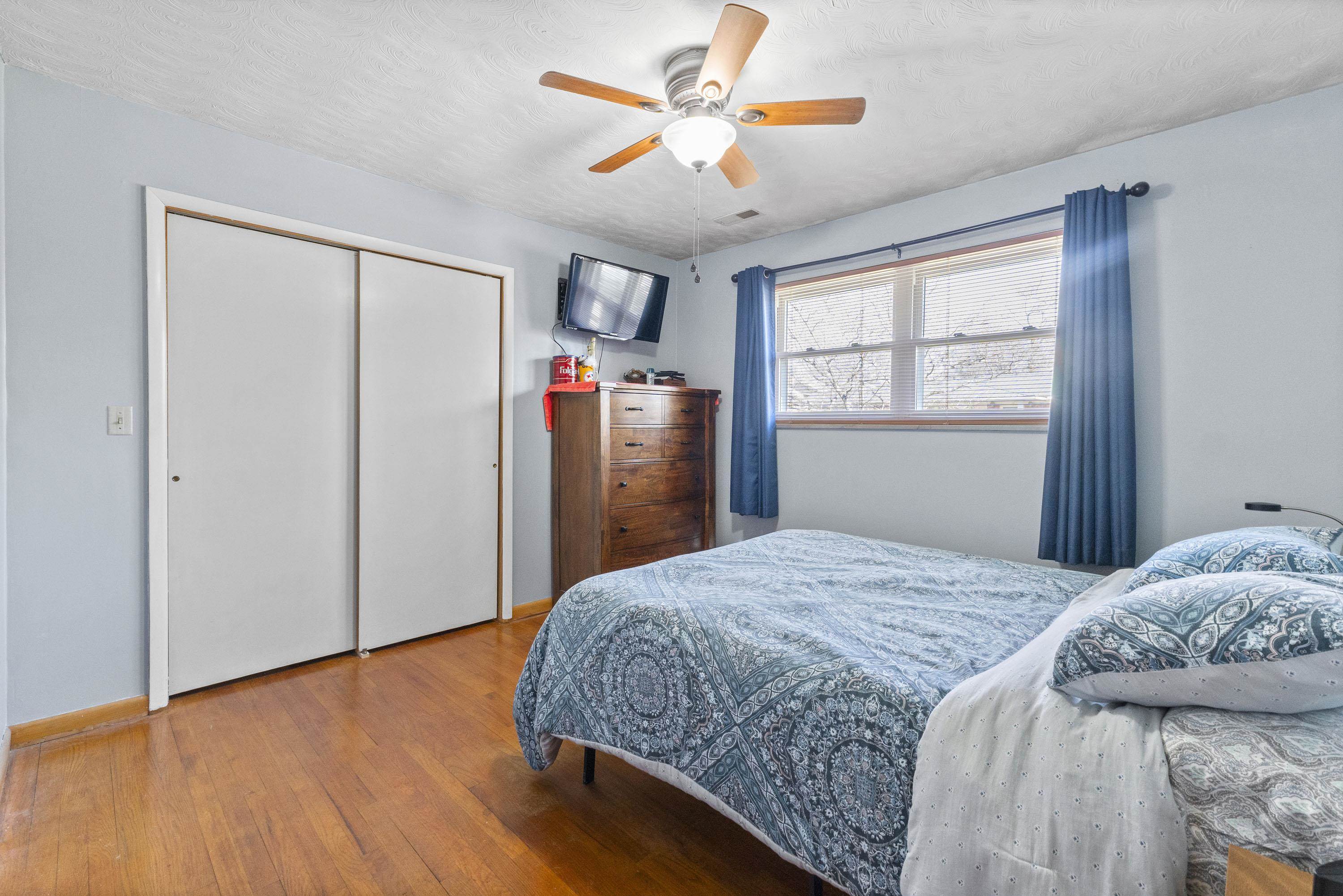 1114 James Court