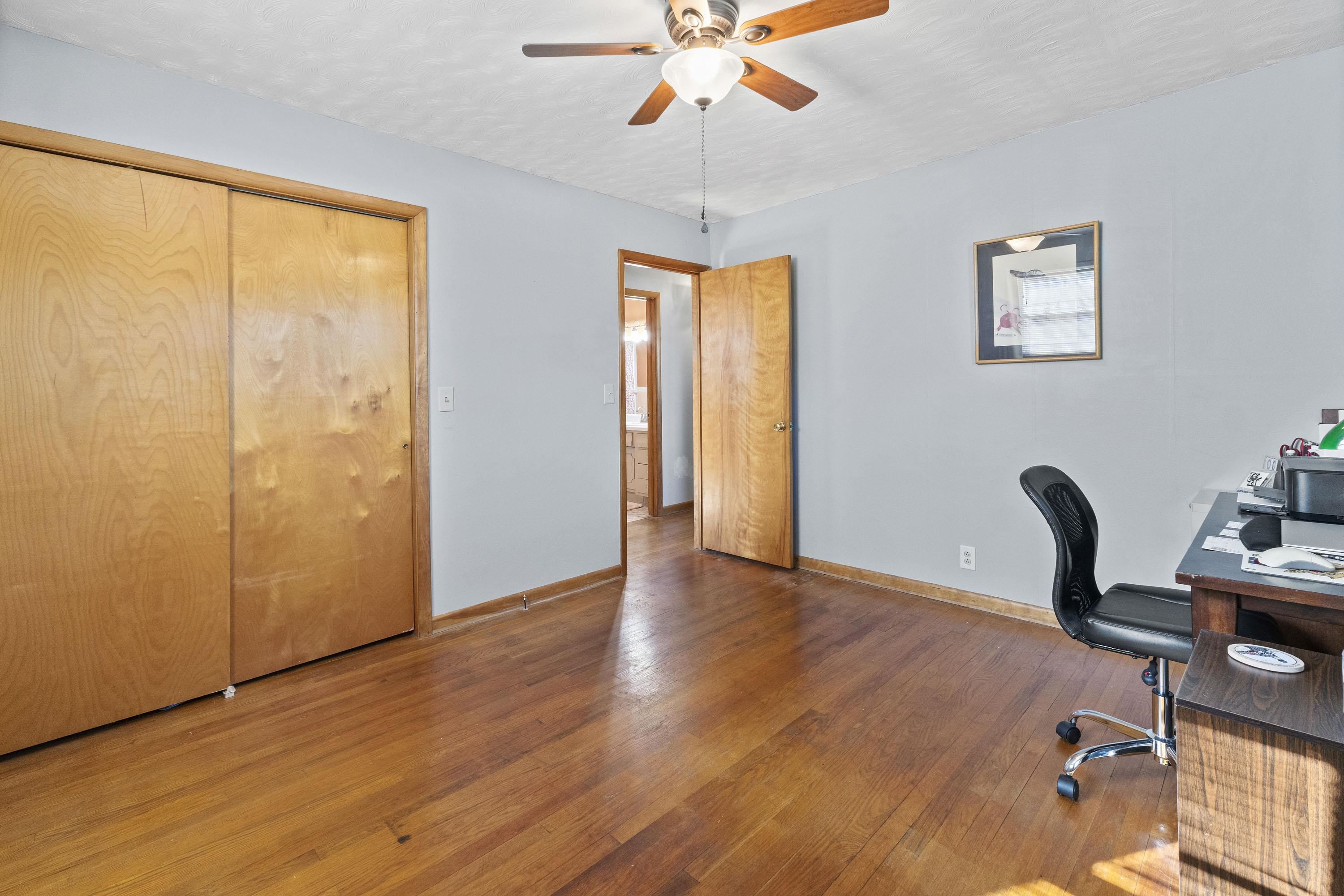 1114 James Court
