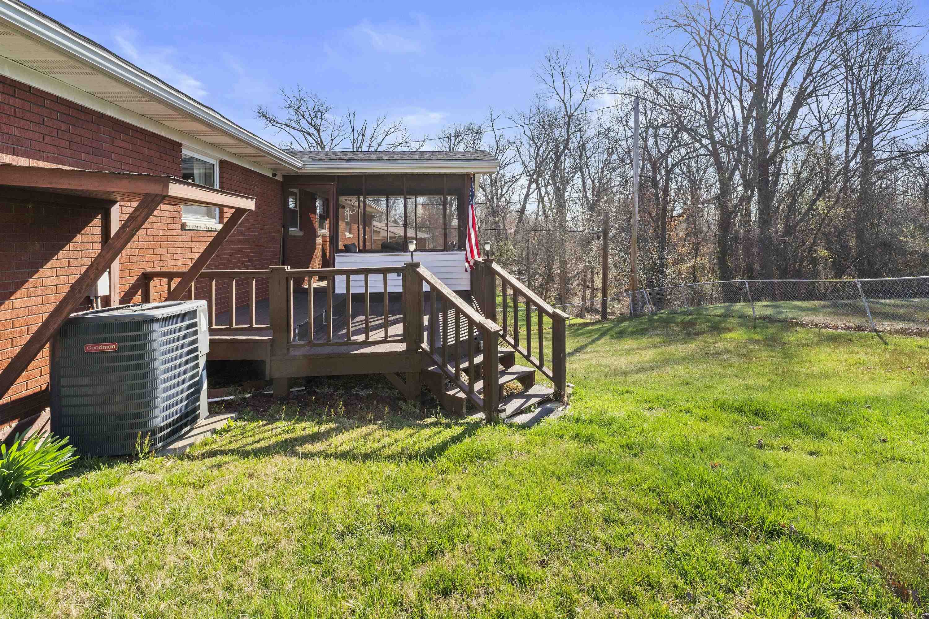 1114 James Court