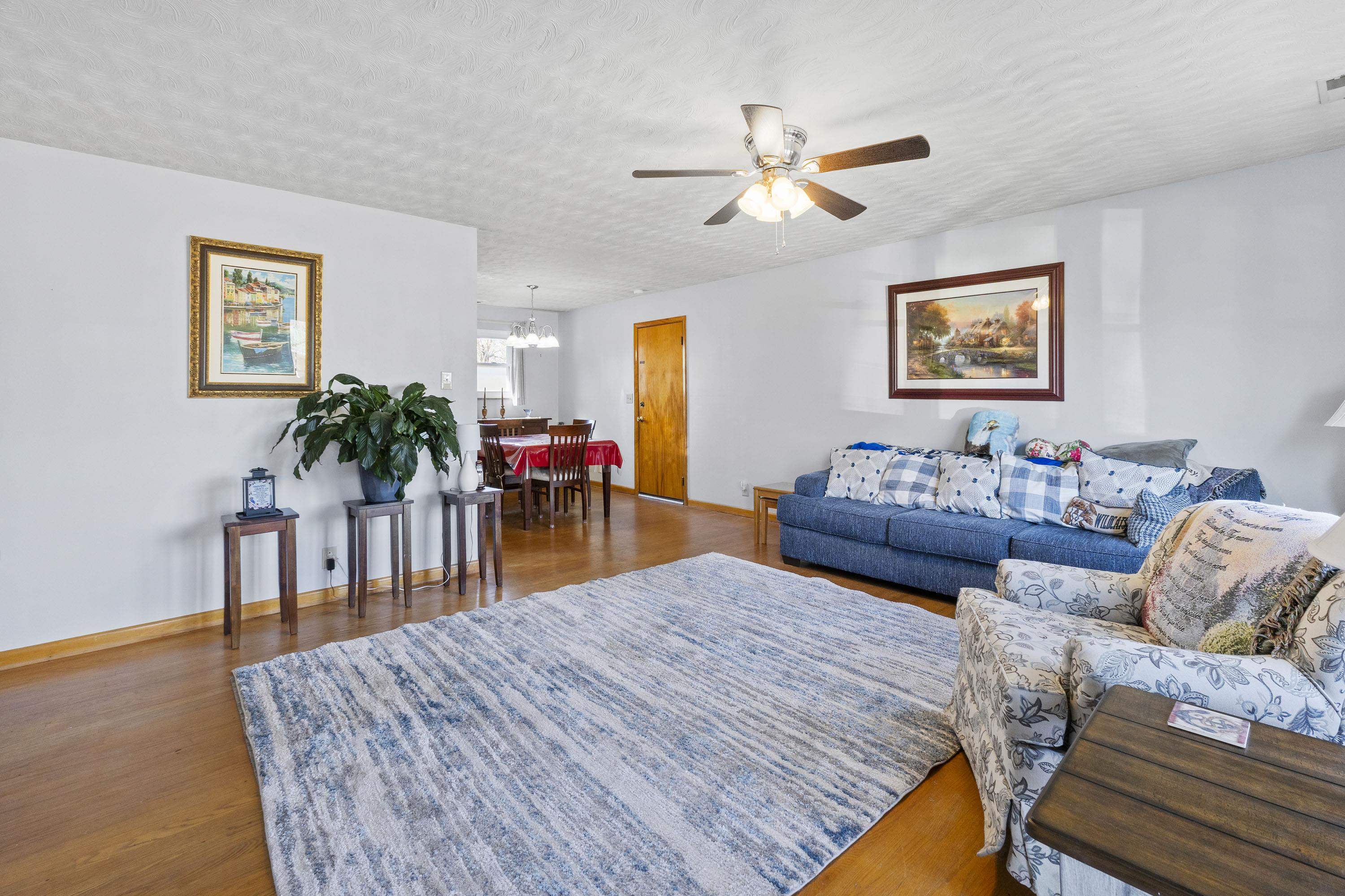 1114 James Court