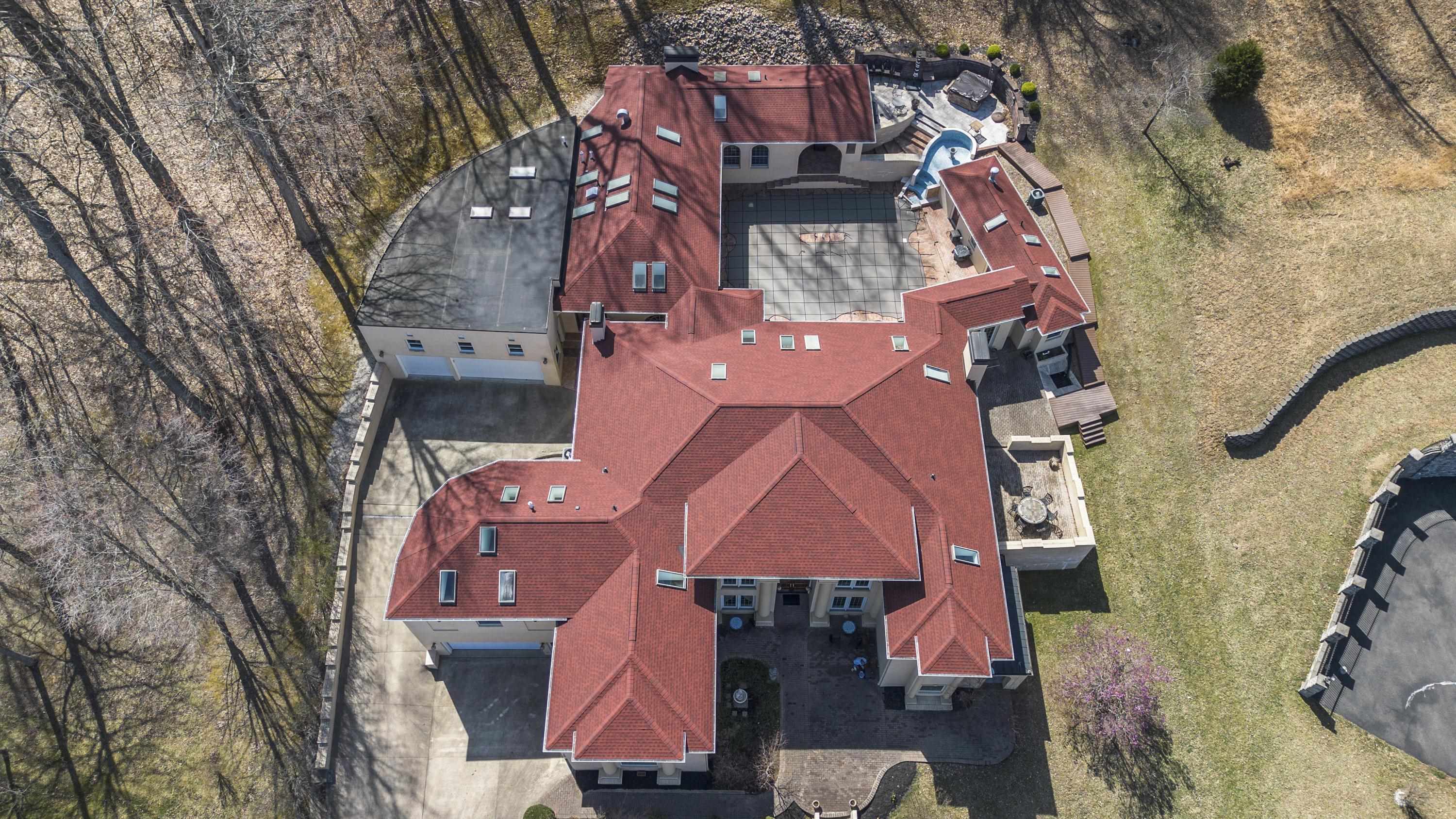 2830 Oakwood Court