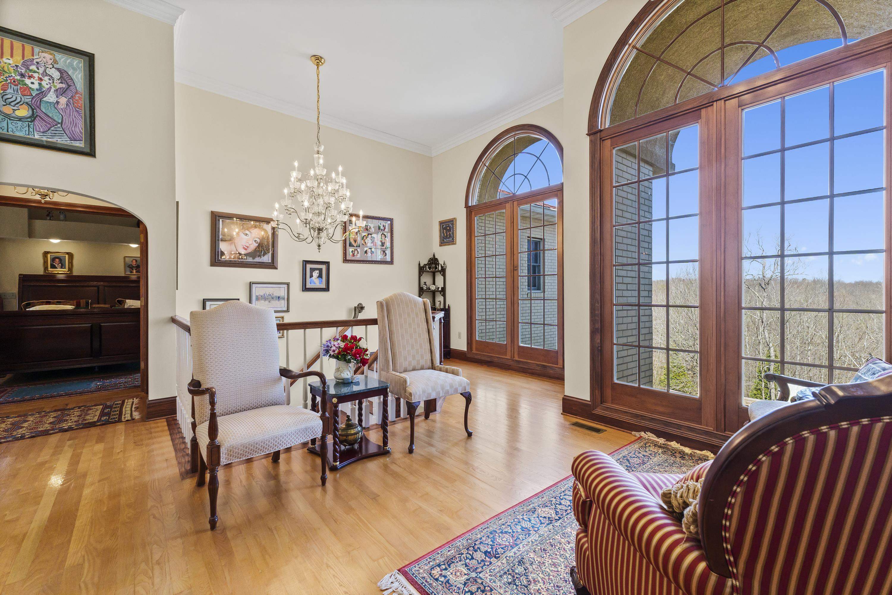 2830 Oakwood Court