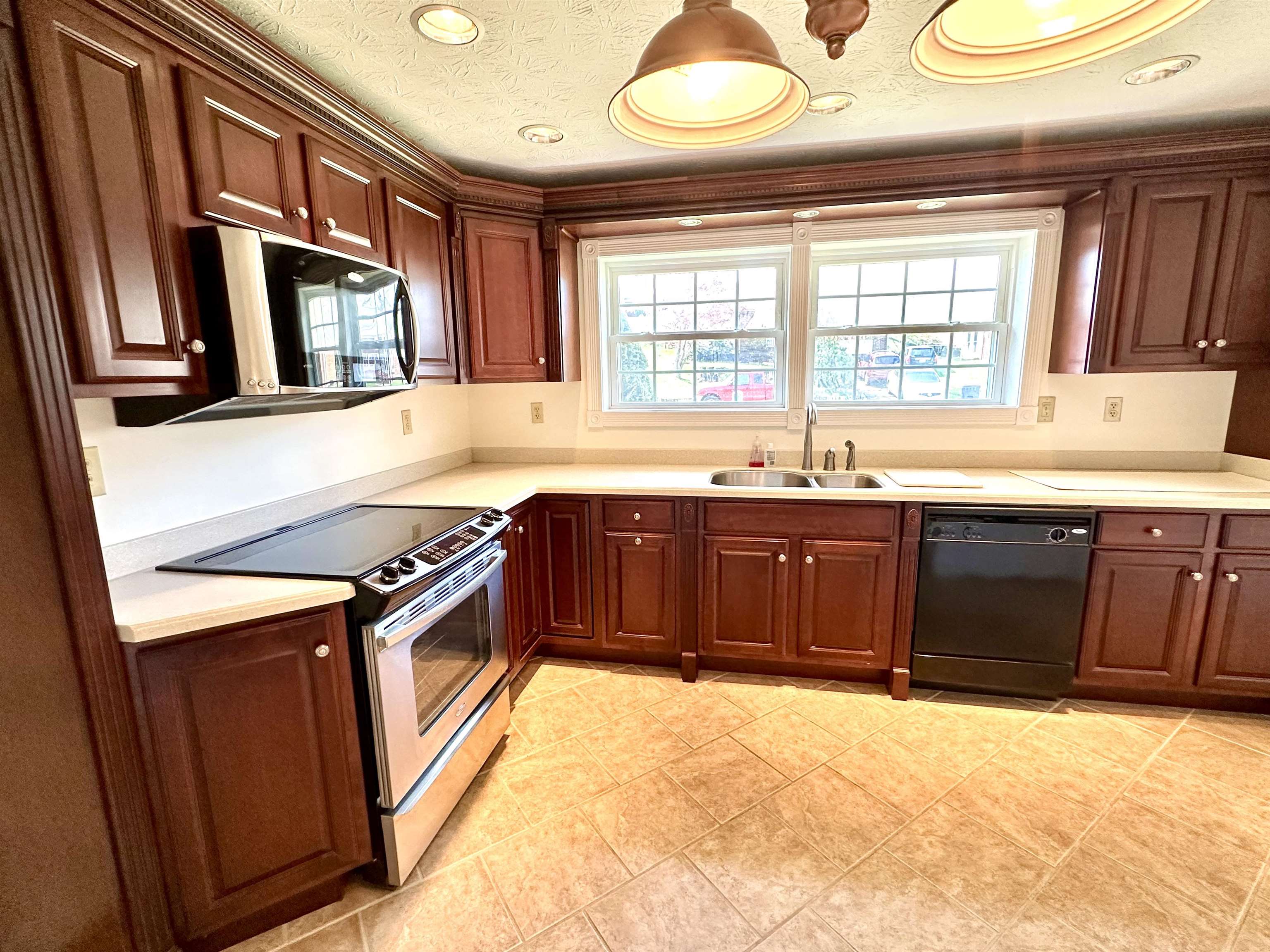 3415 Robin Lynn Drive