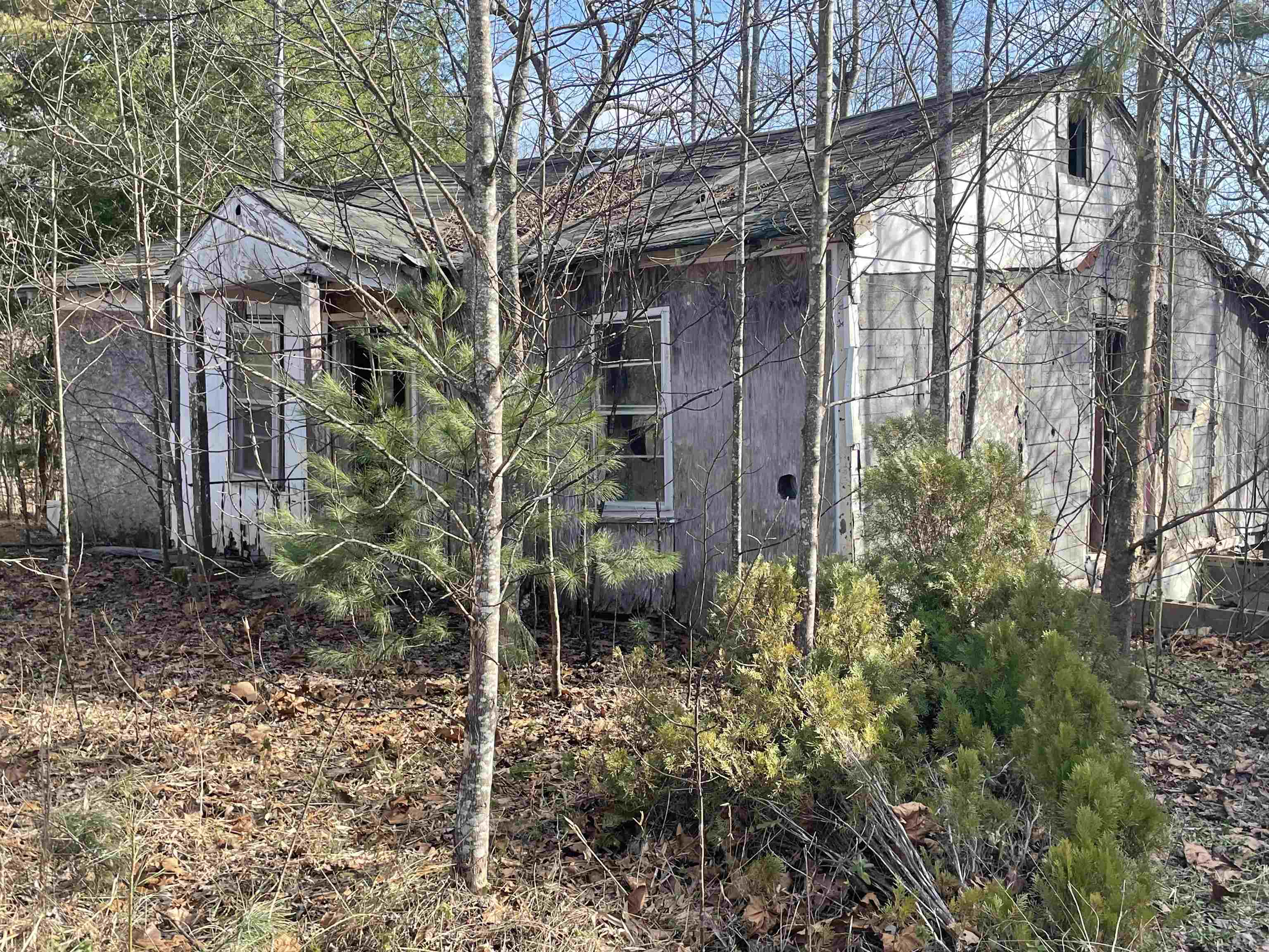 0 Route 784, Lost Creek