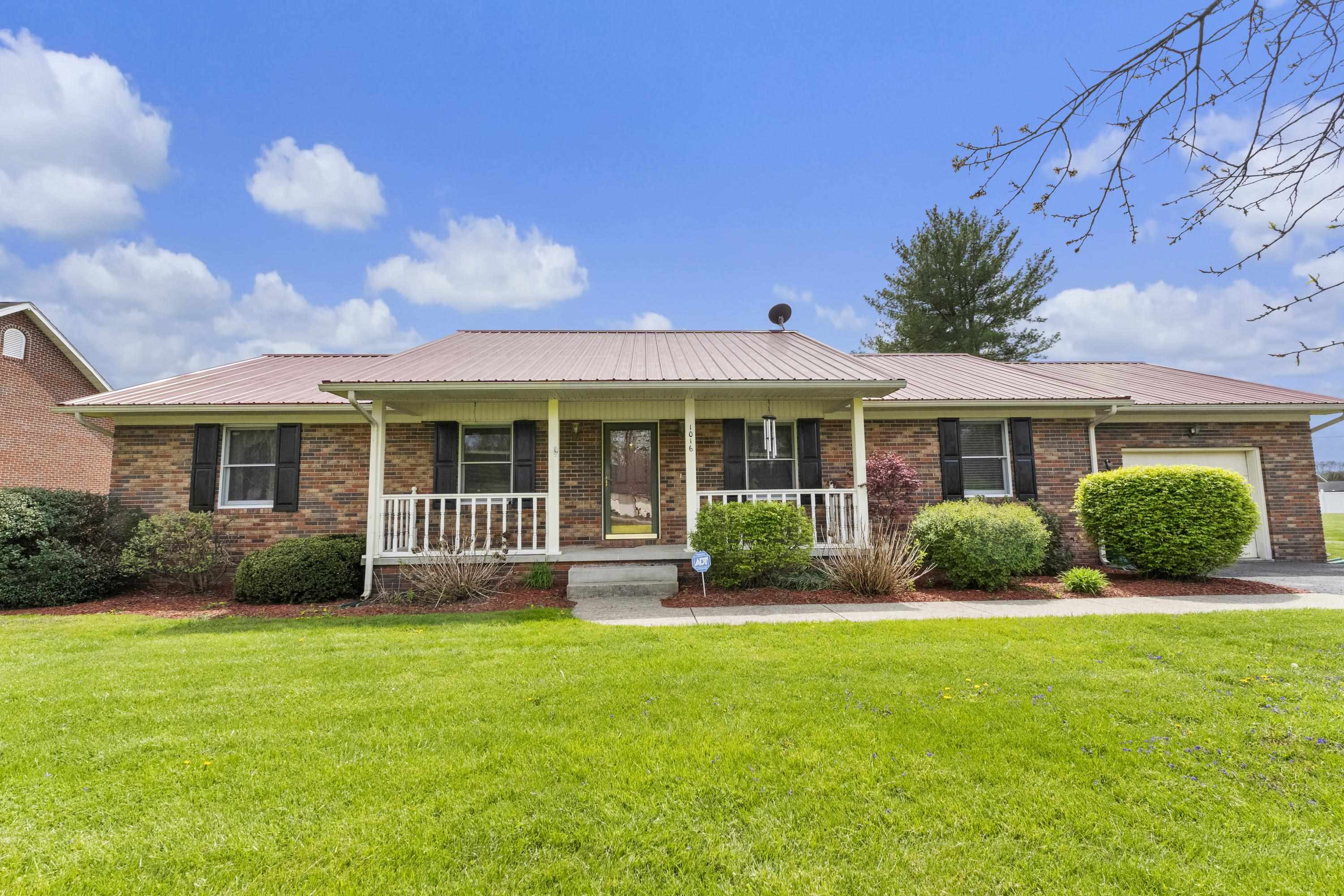 1016 E Midland Trail