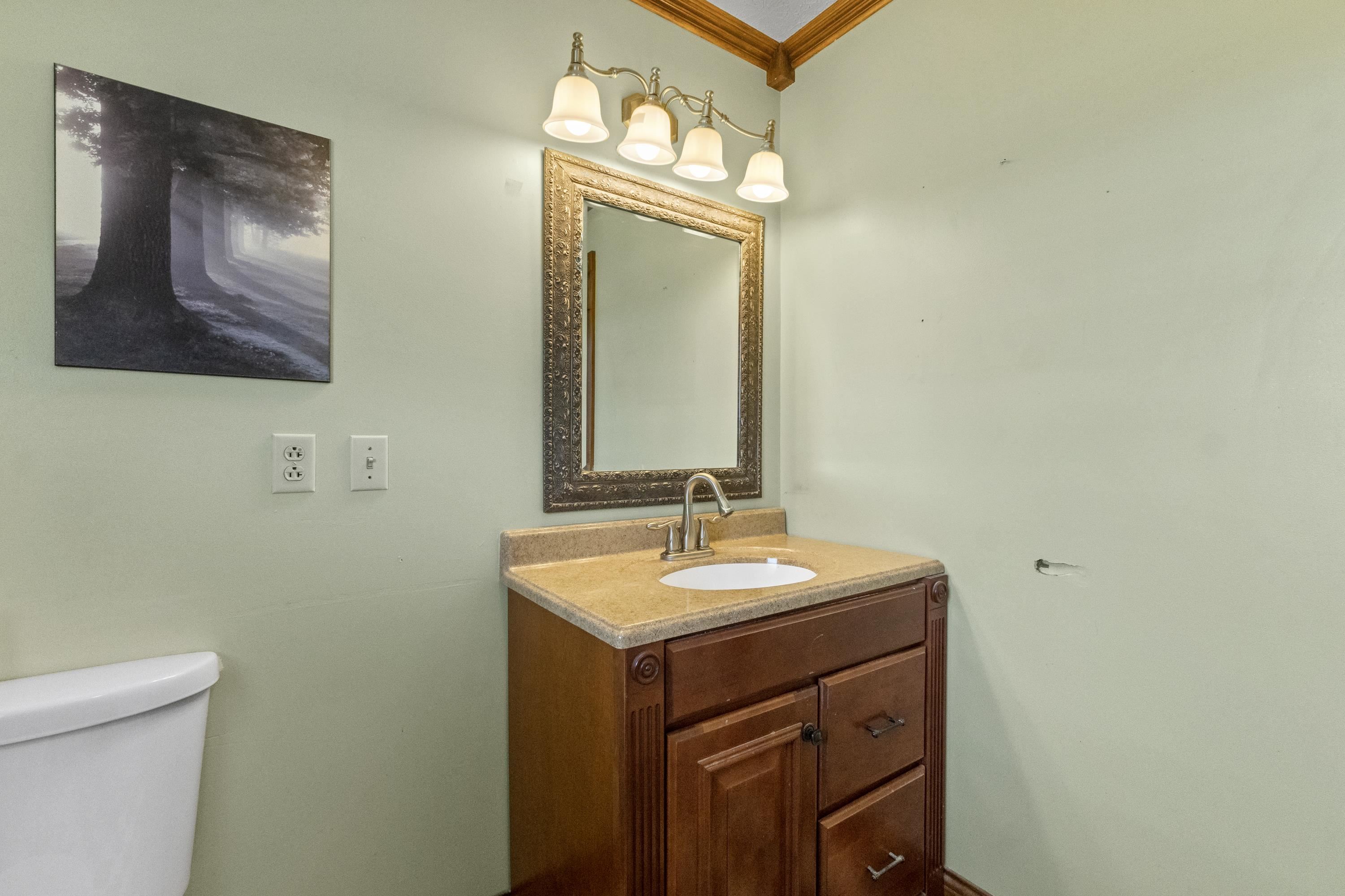 1016 E Midland Trail