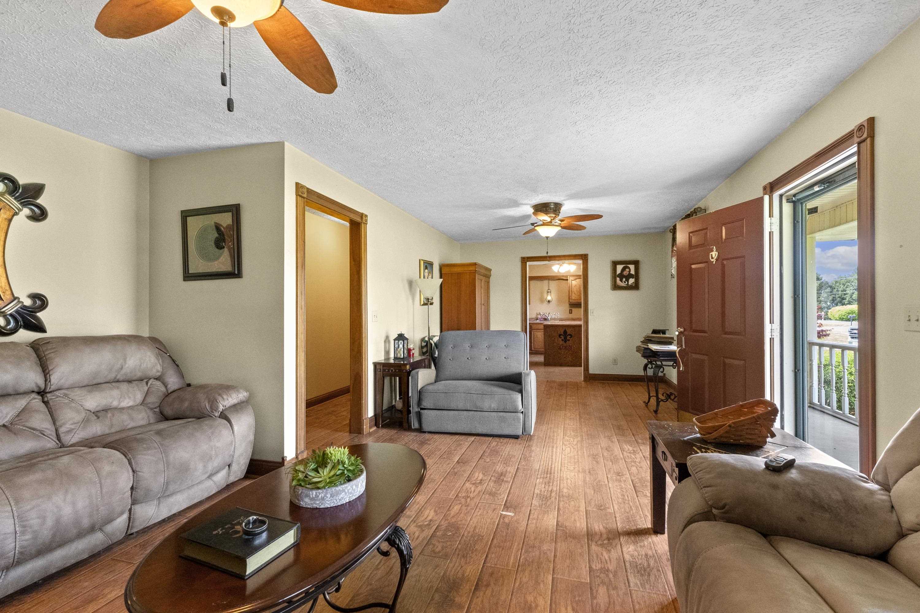 1016 E Midland Trail