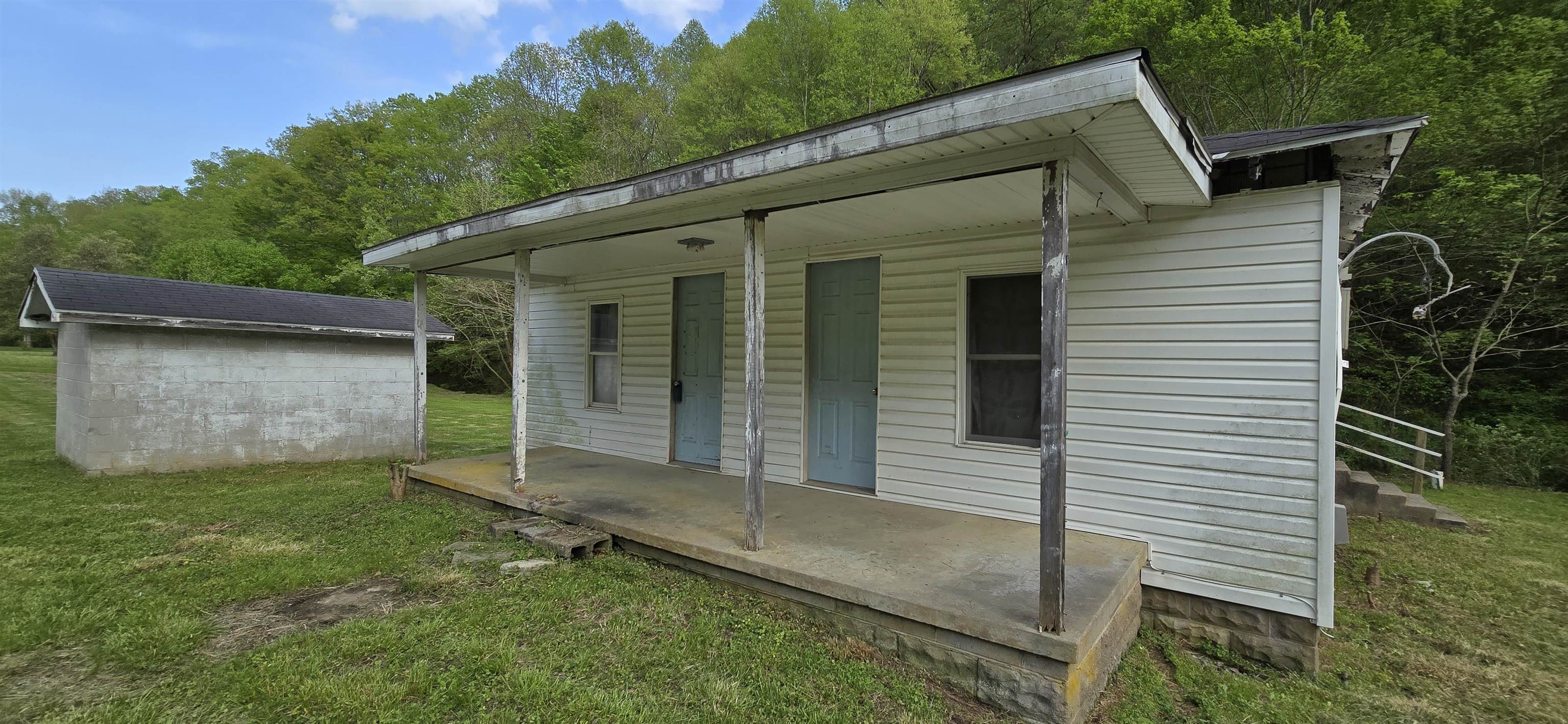 271 Rockgate Road