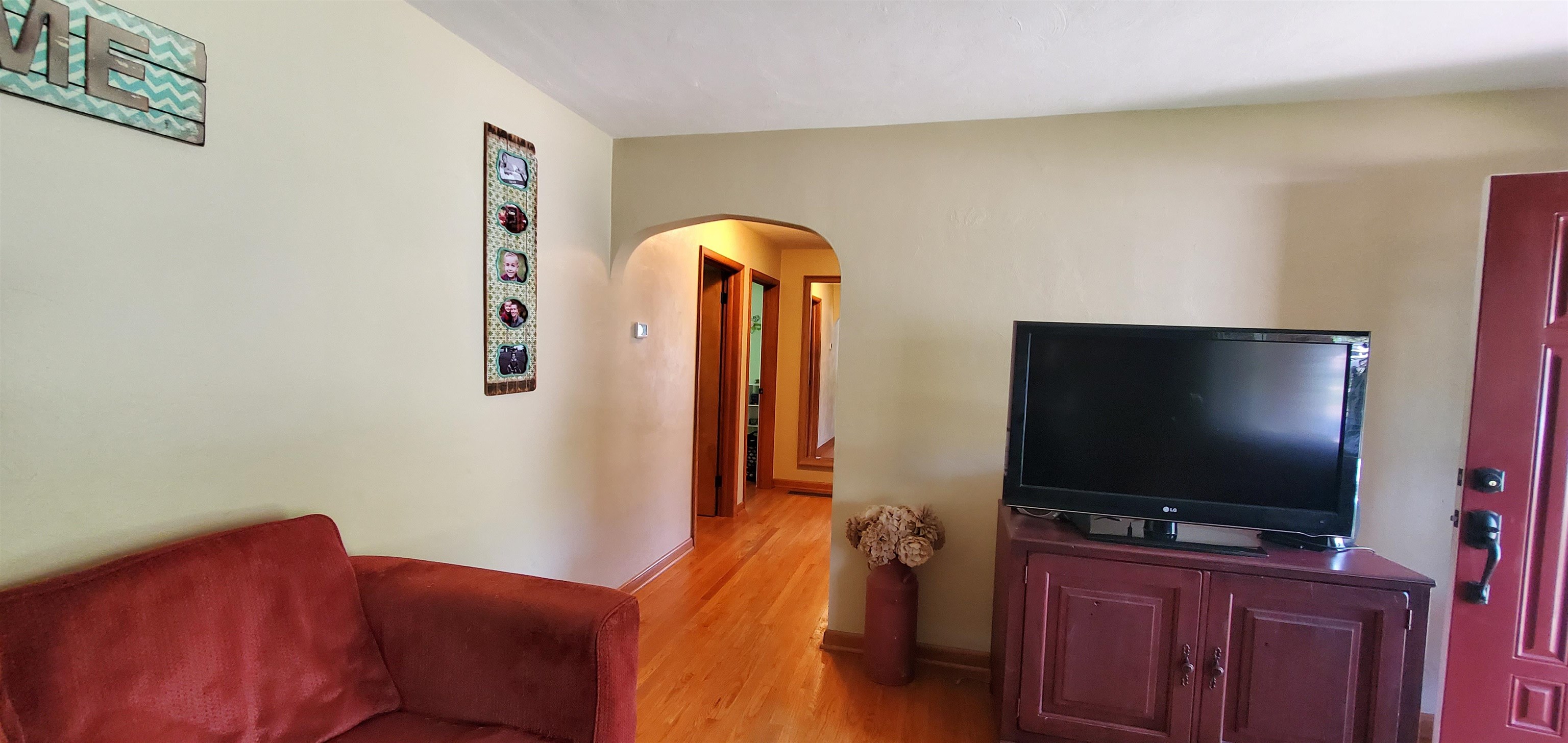 239 Robin Road