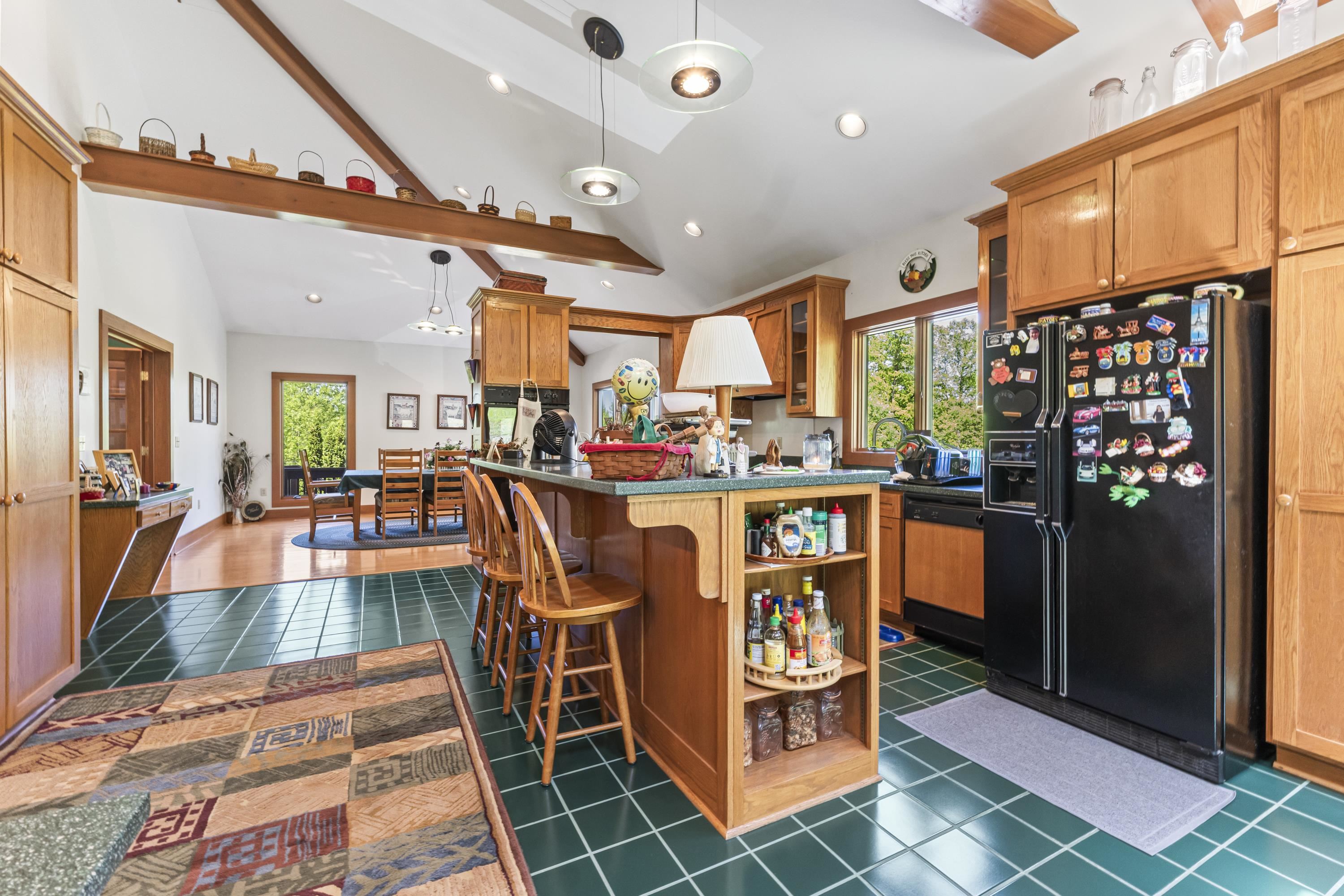 2860 Oakwood Court