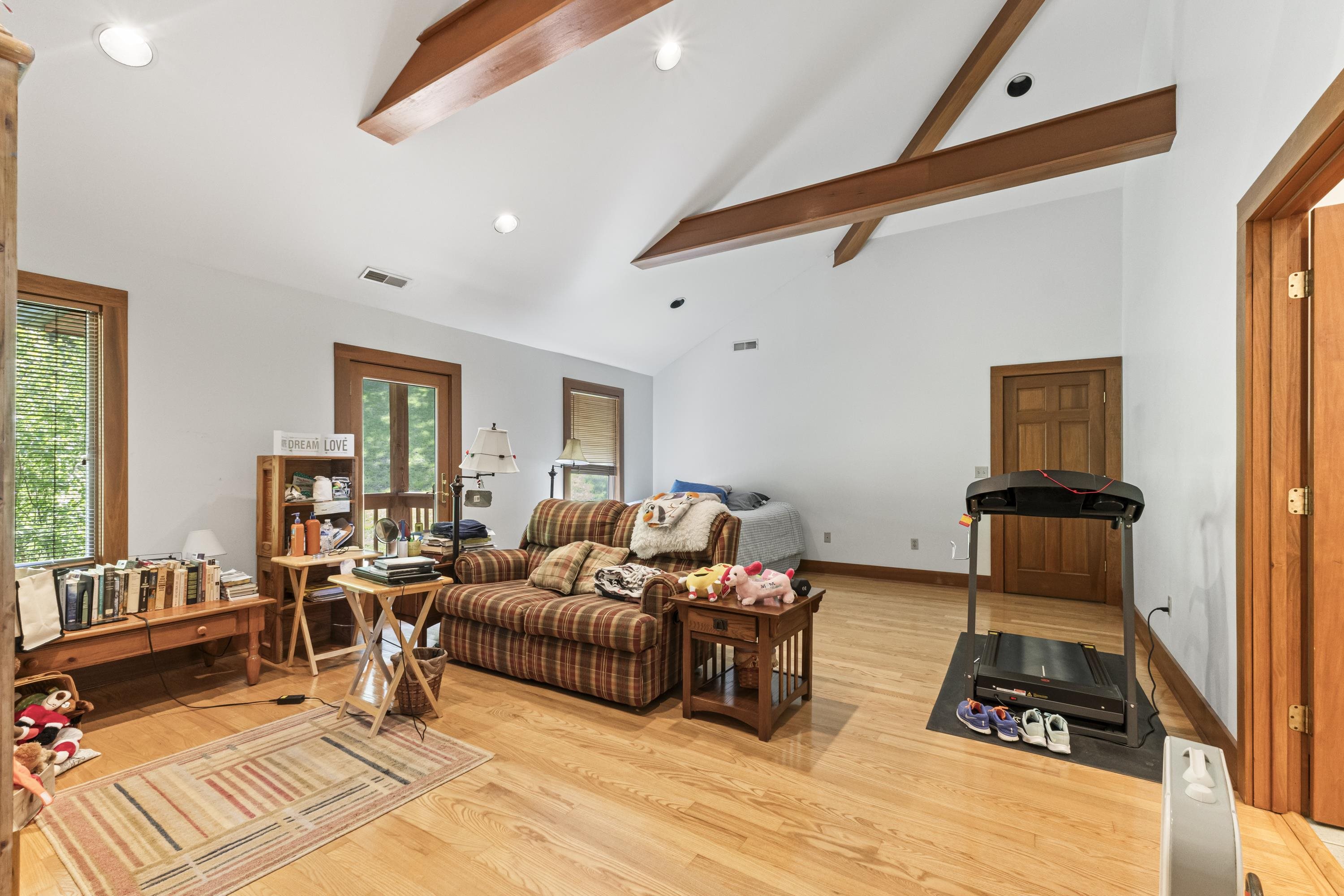 2860 Oakwood Court