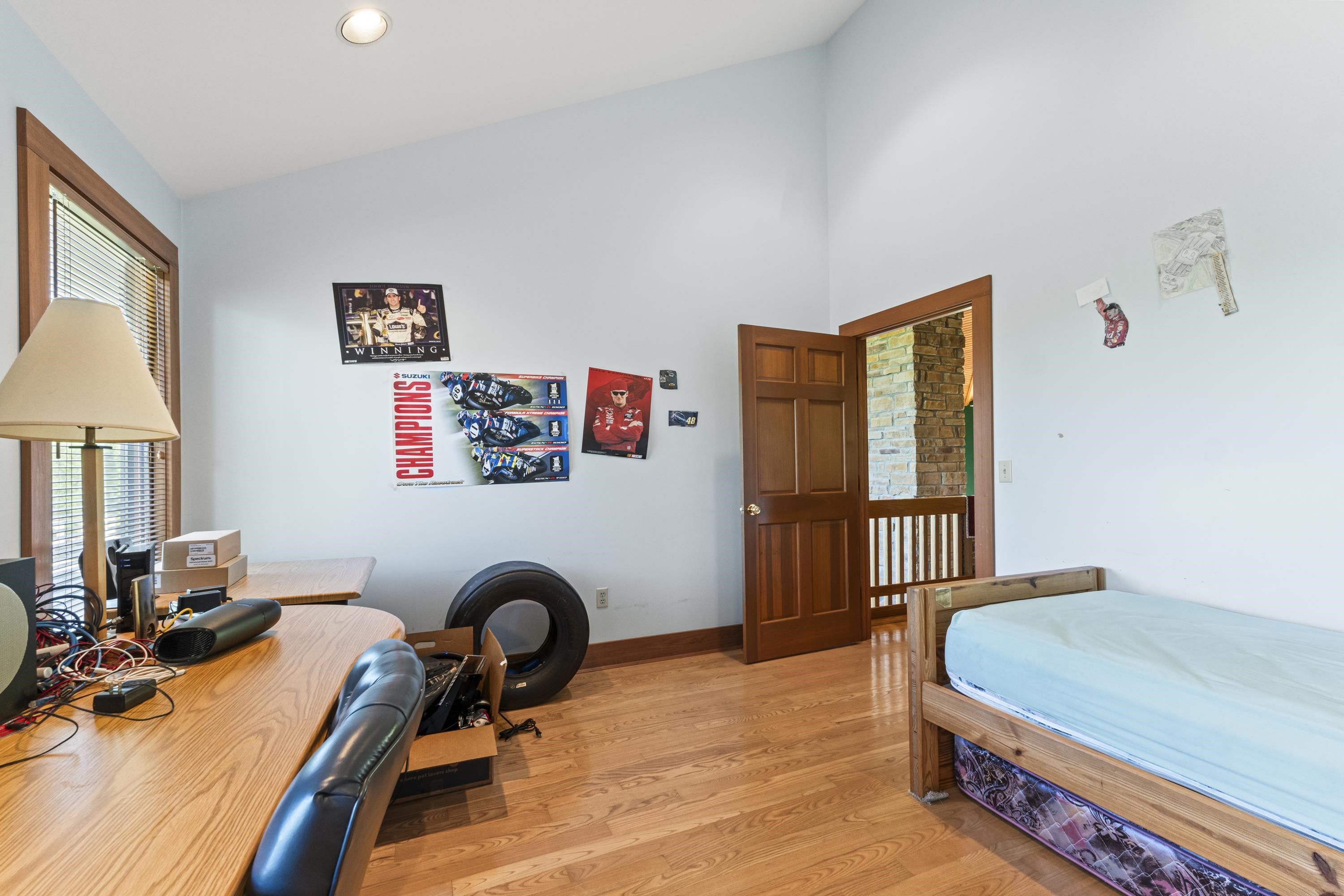2860 Oakwood Court