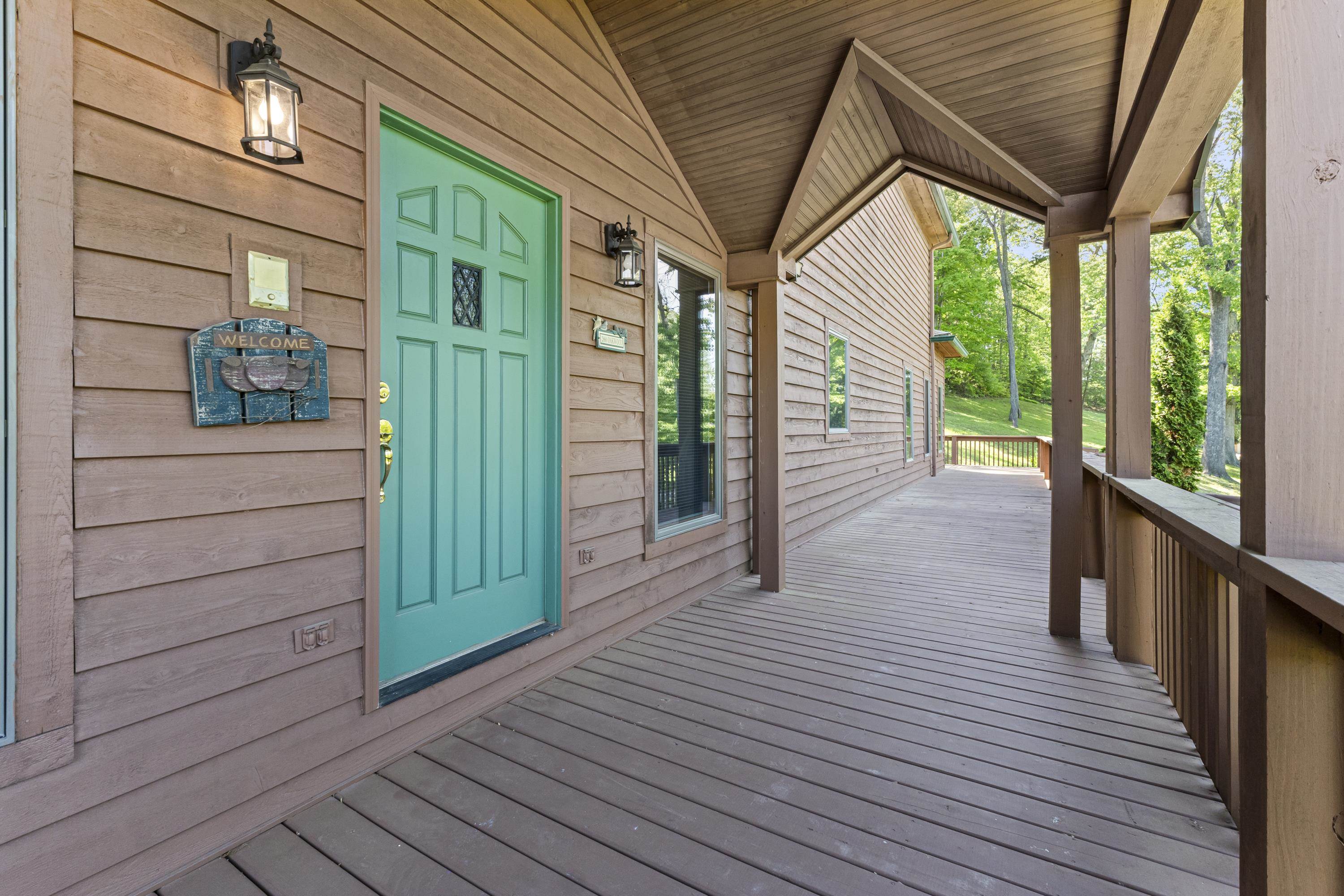 2860 Oakwood Court