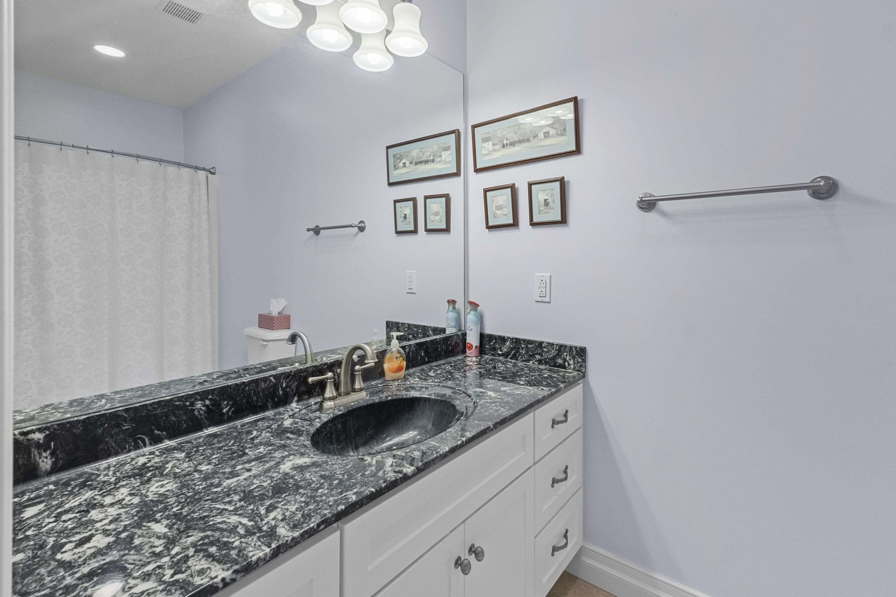 1271 Ivy Creek