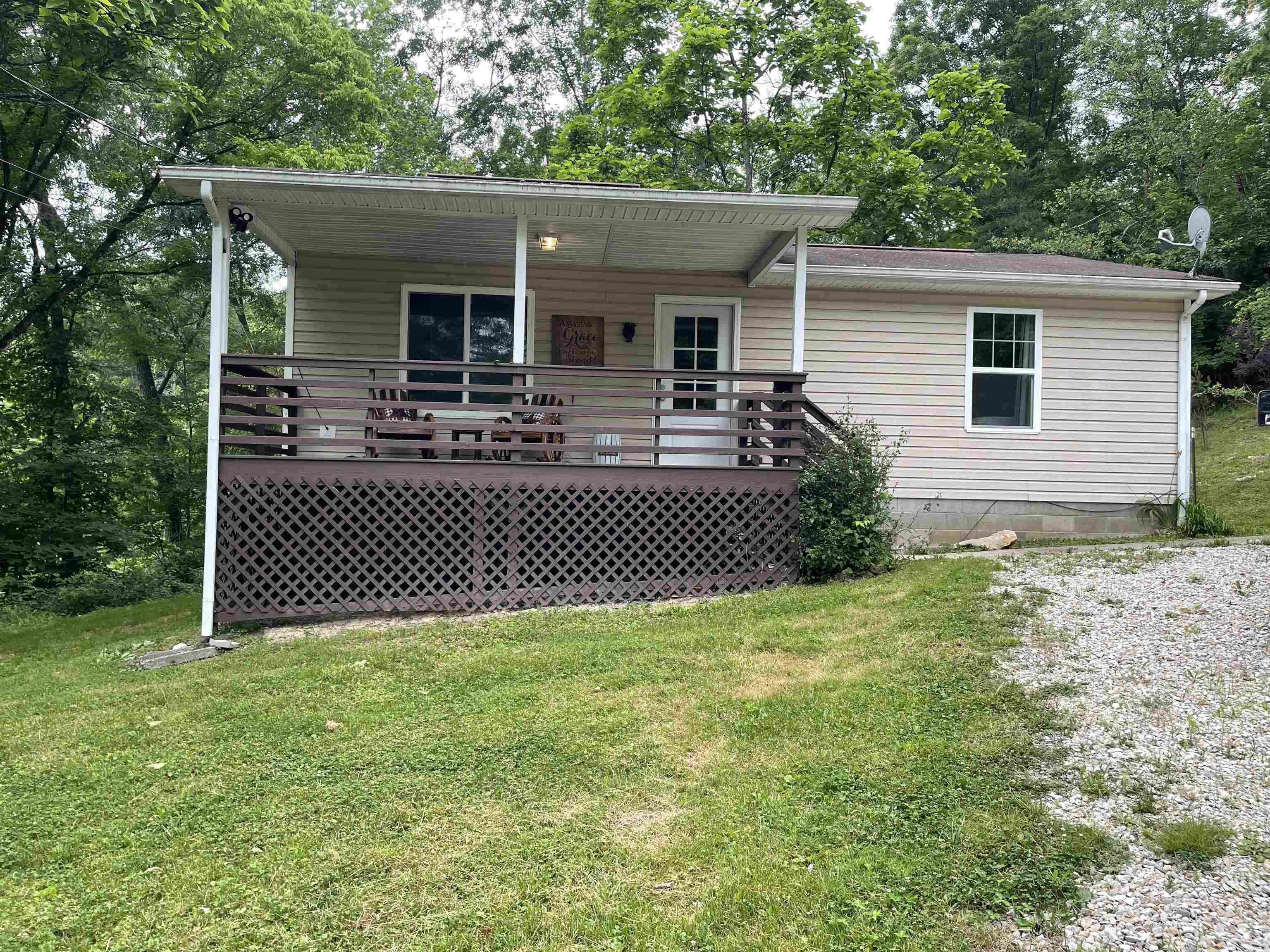 1621 S State Highway 207