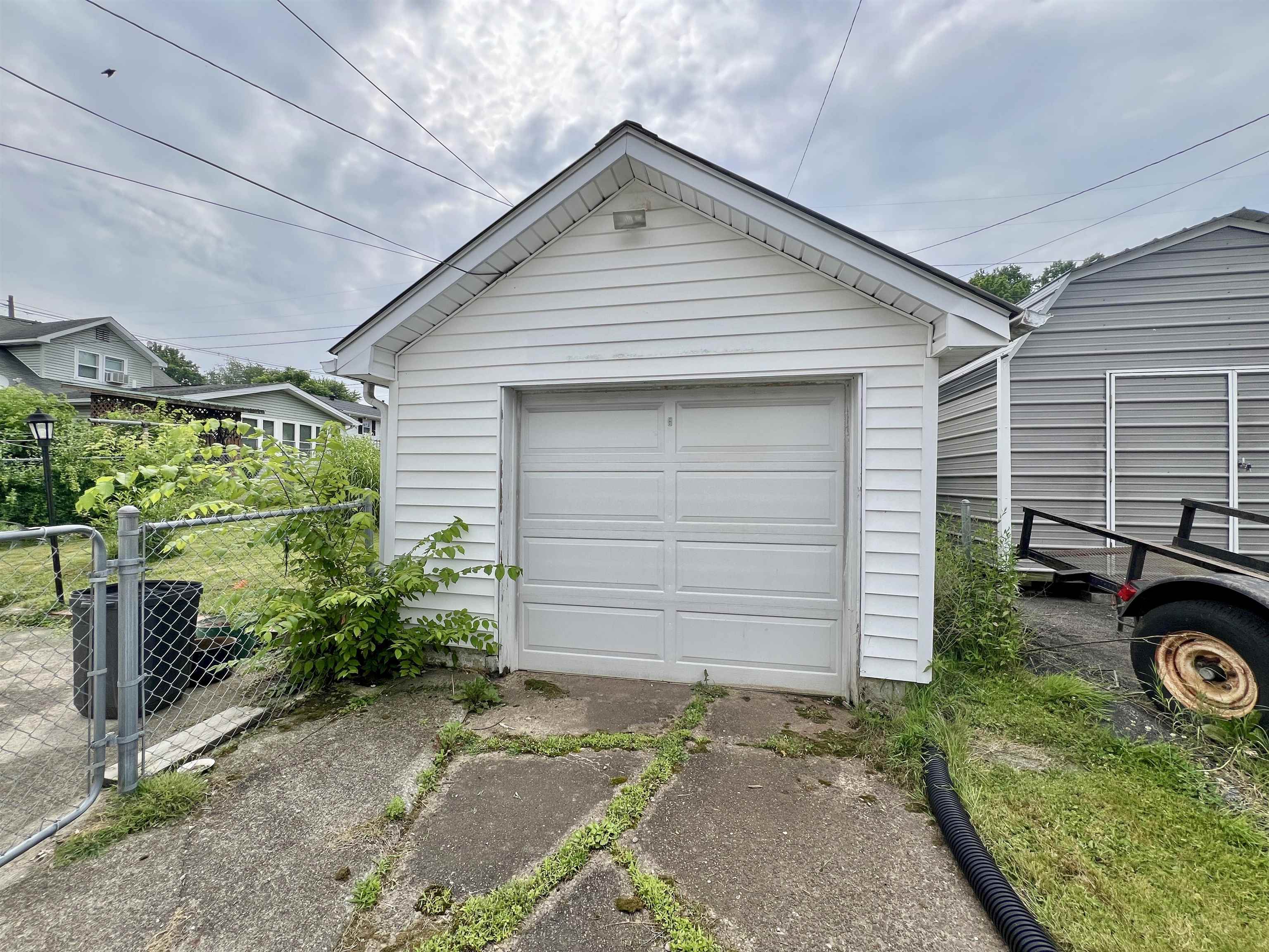 2410 Roosevelt Avenue
