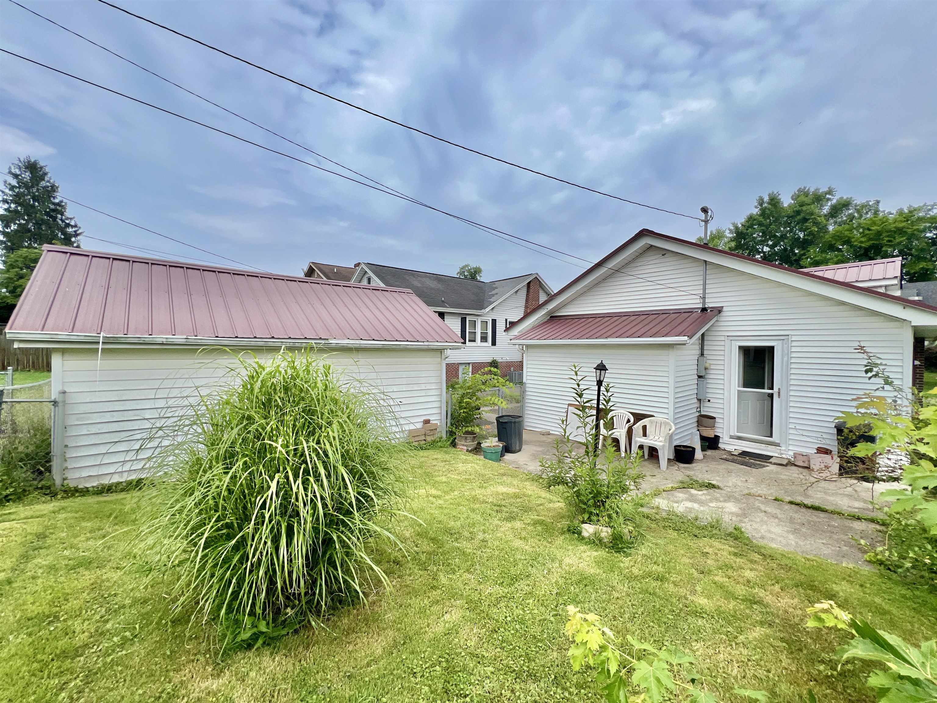 2410 Roosevelt Avenue