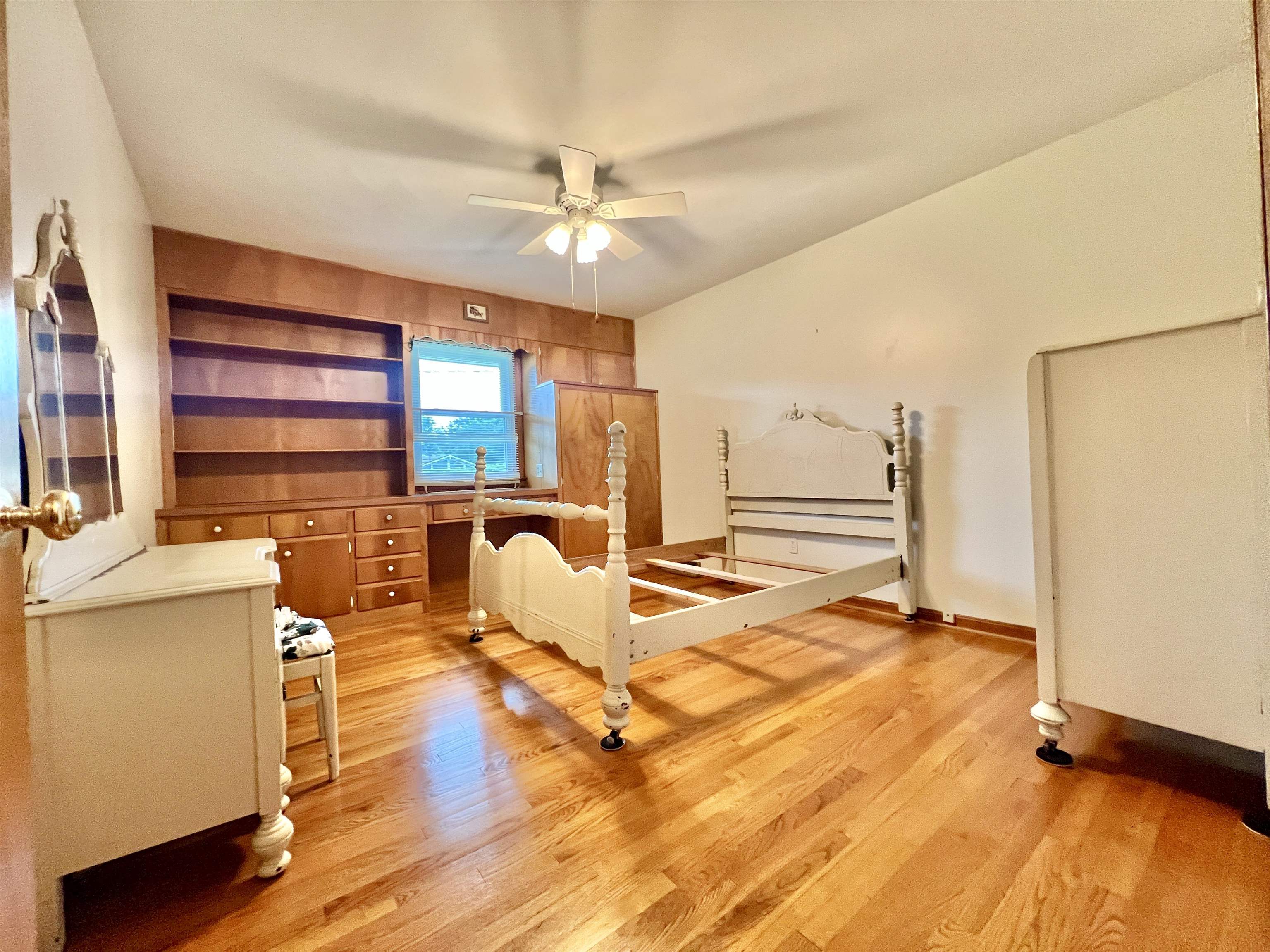 1035 Radford Drive