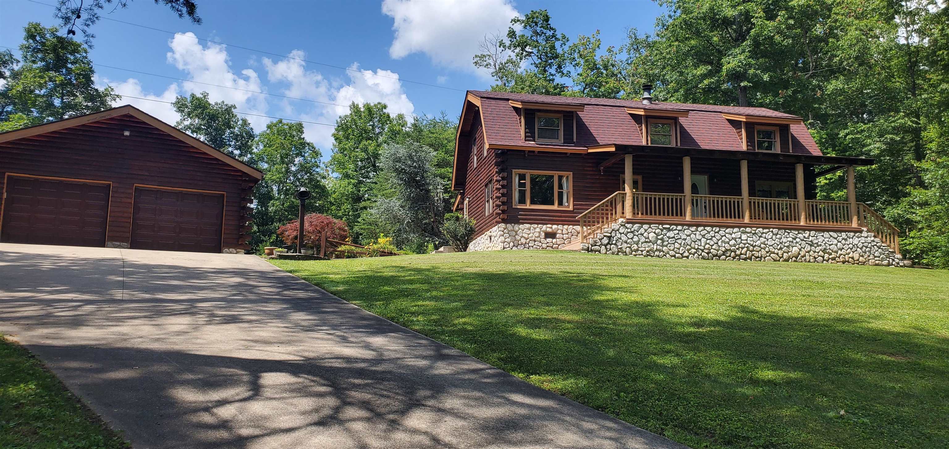 154 Ivy Lane