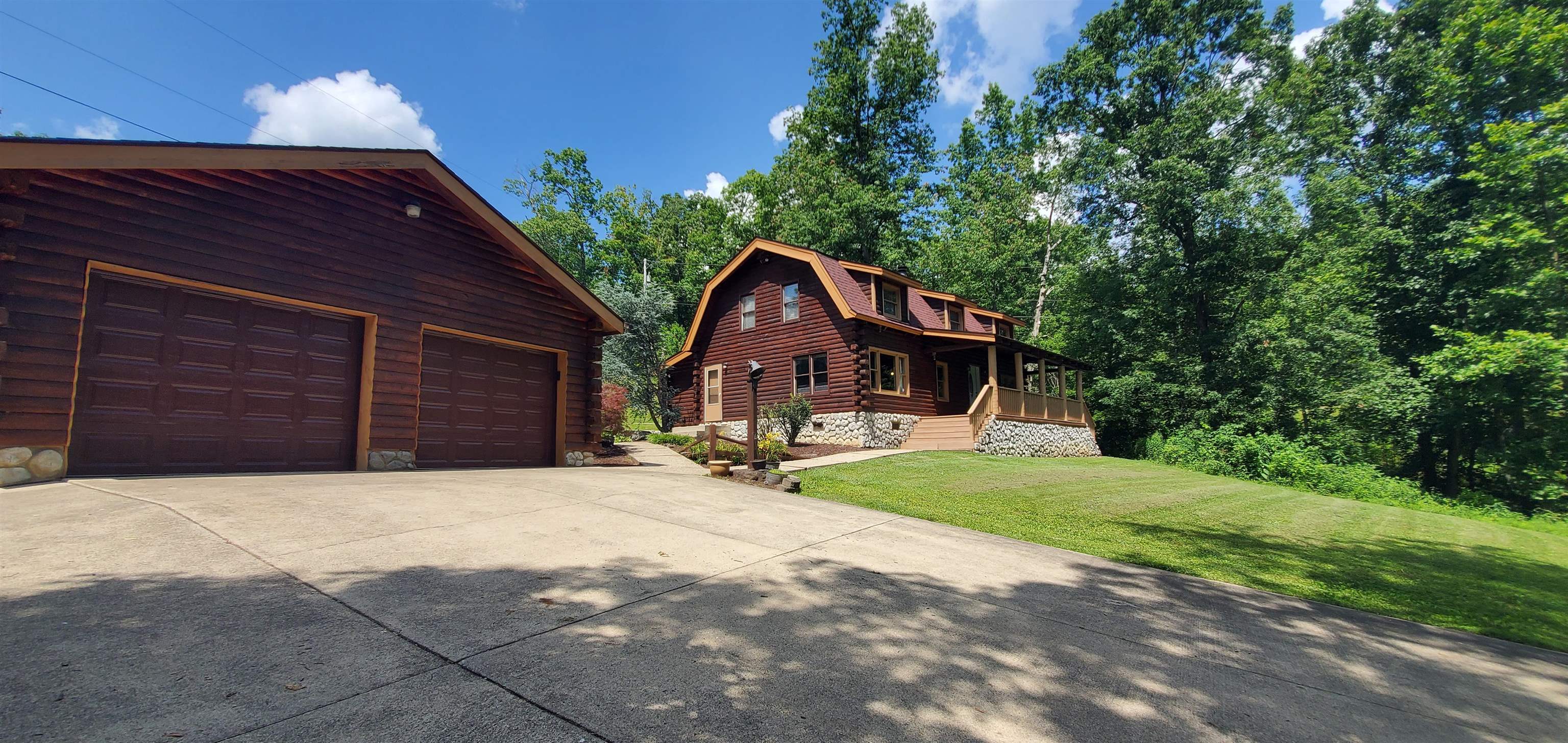 154 Ivy Lane