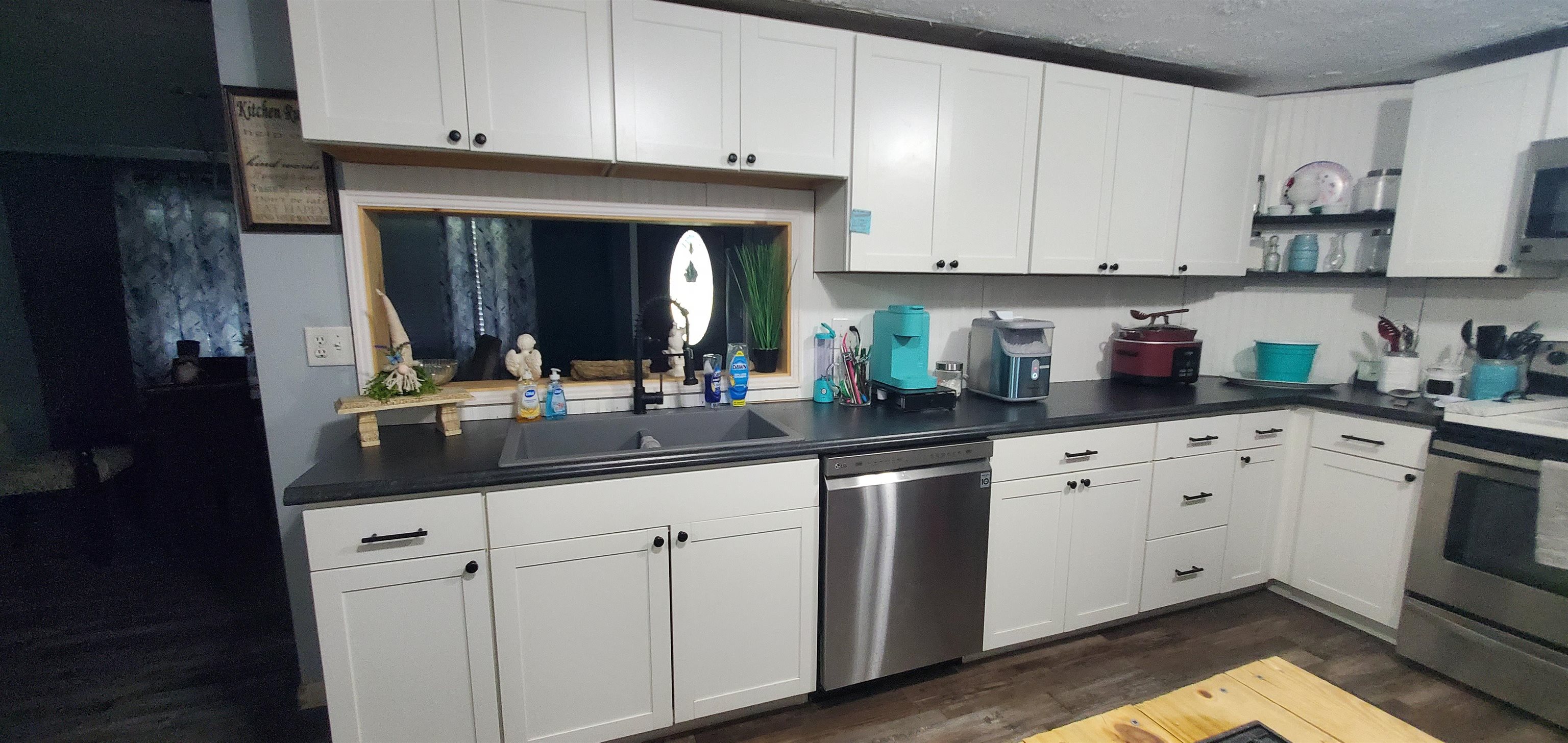 1200 Shady Oak Drive