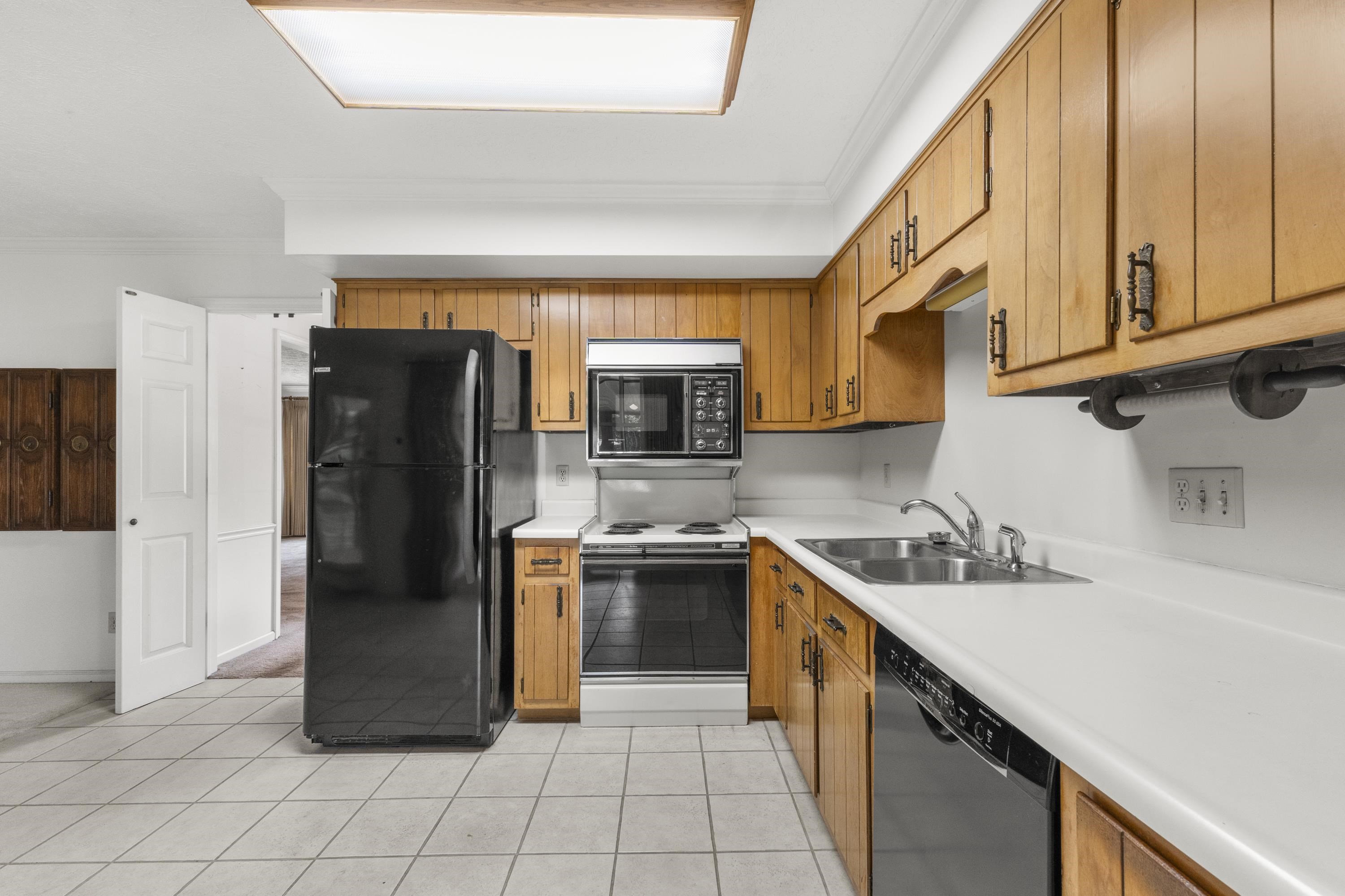 2402 Cherrywood Court