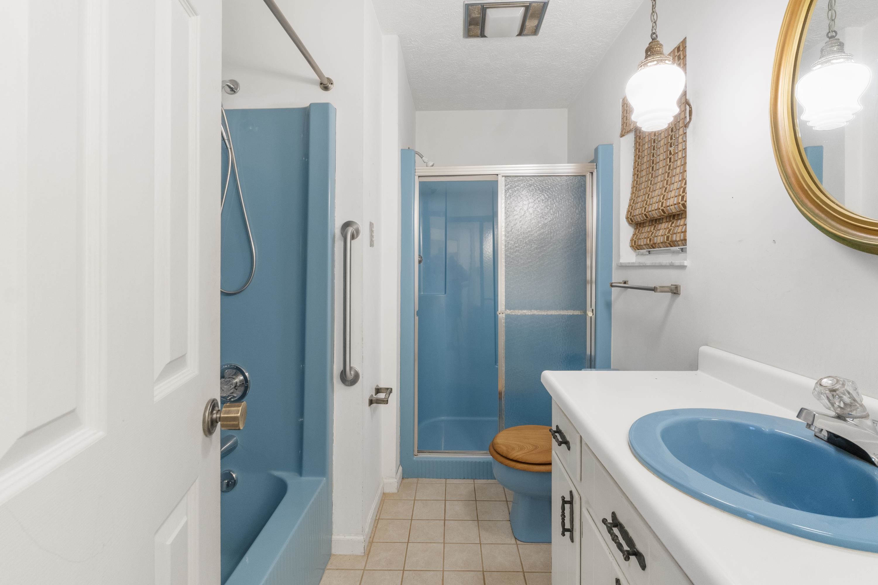 2402 Cherrywood Court