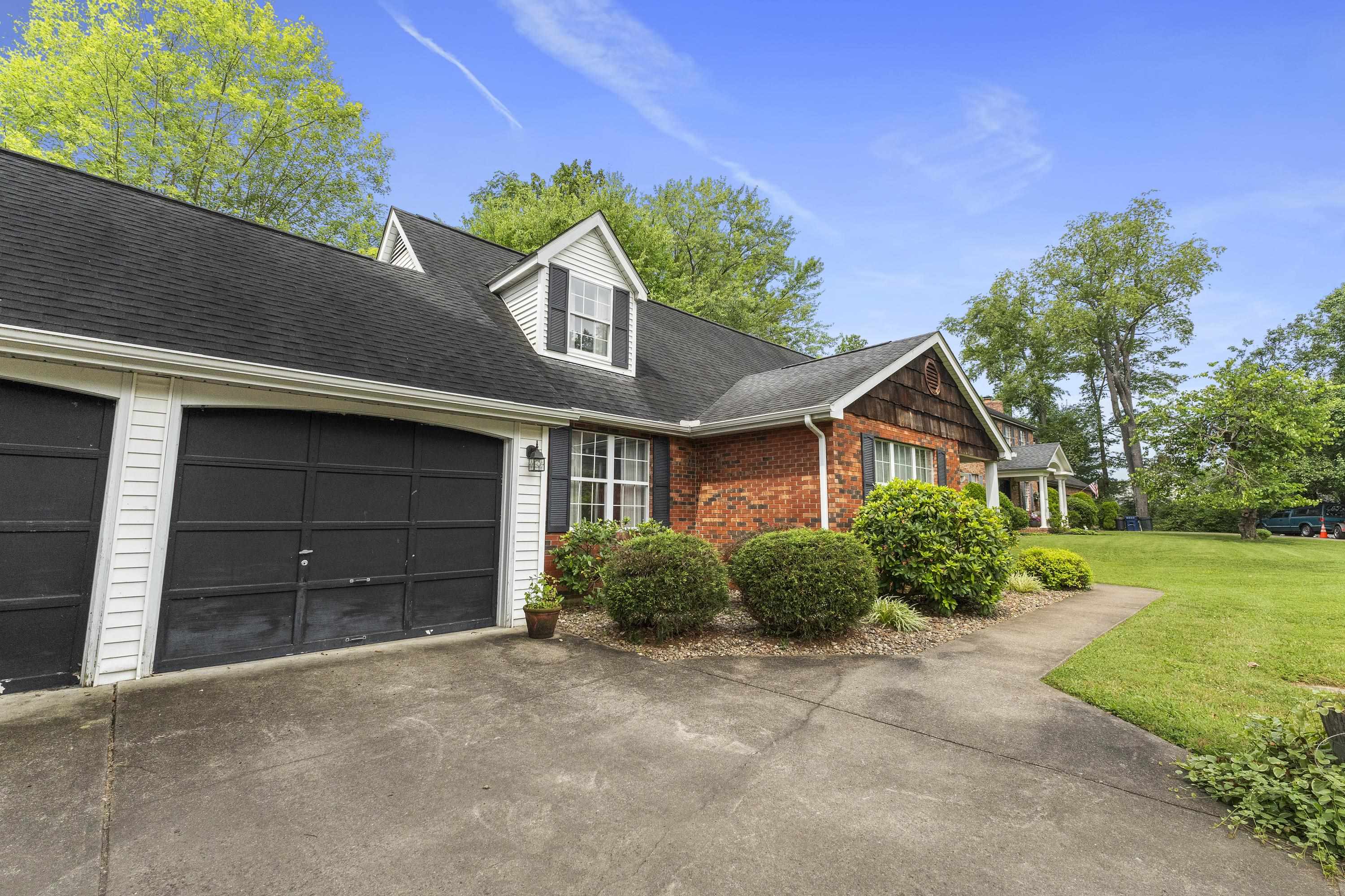 2402 Cherrywood Court