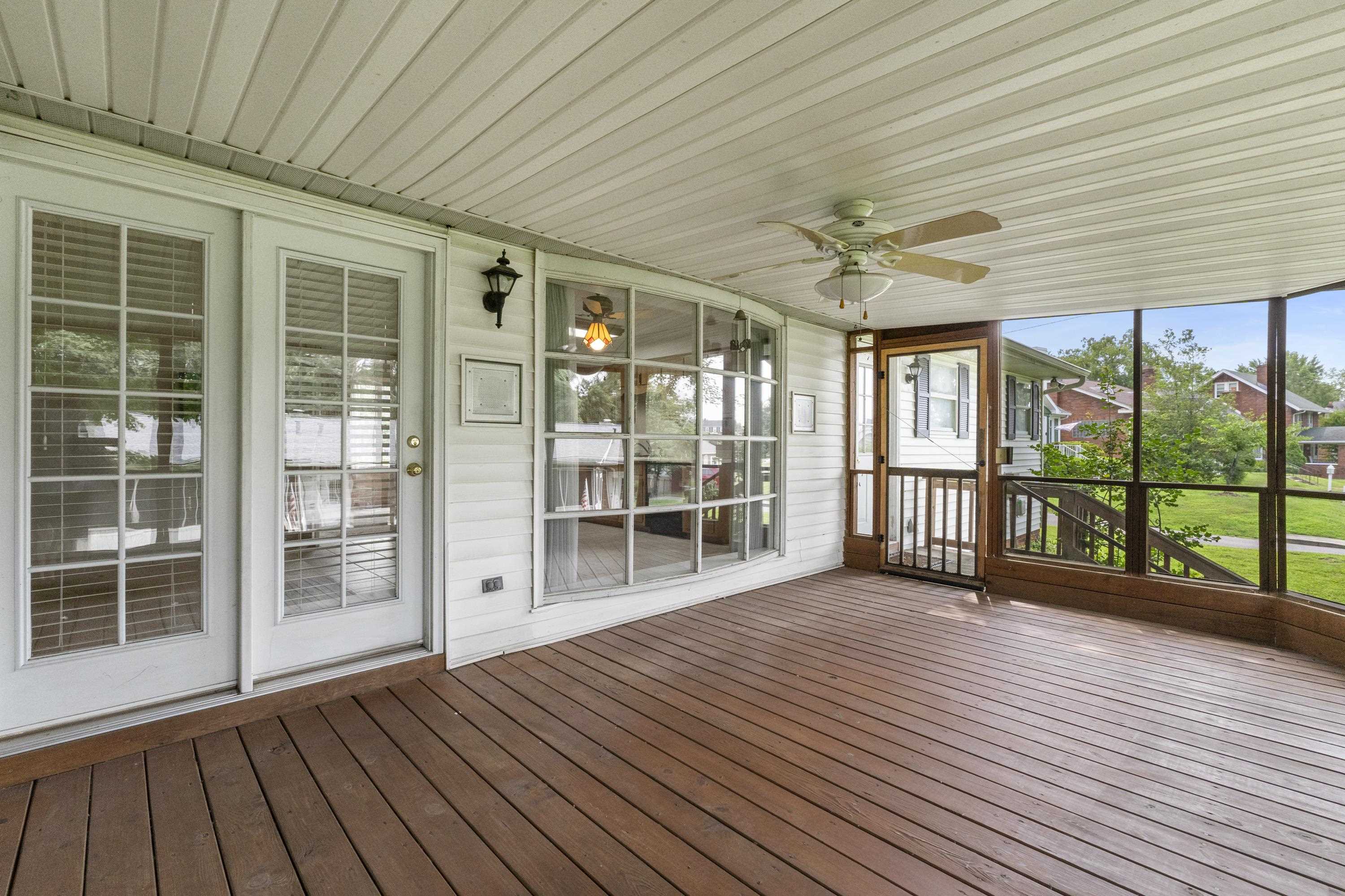 2402 Cherrywood Court